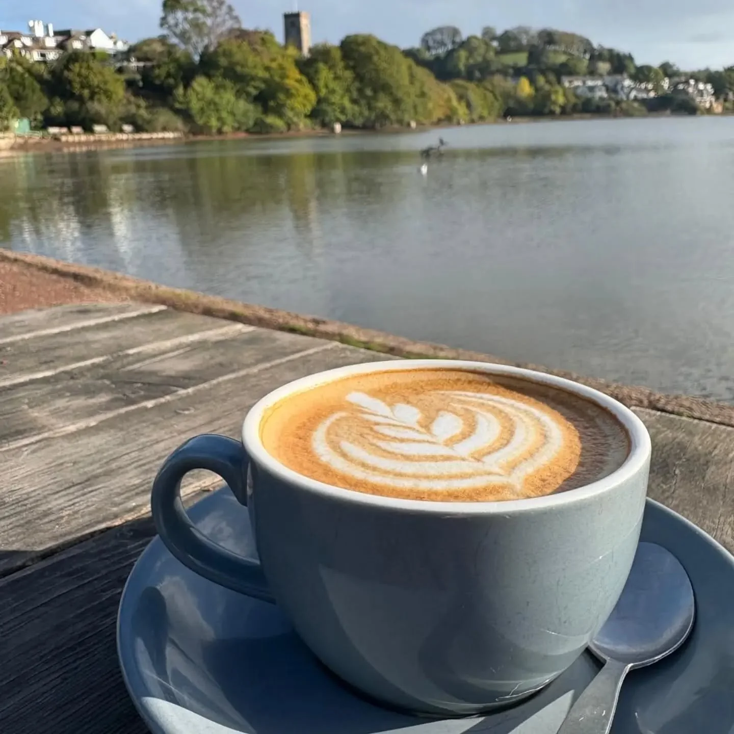 Good morning! 

We're open Saturday 9:30-10pm and Sunday 9:30-4 

See you down by the water! 

#coffee #eatingout #watersideliving