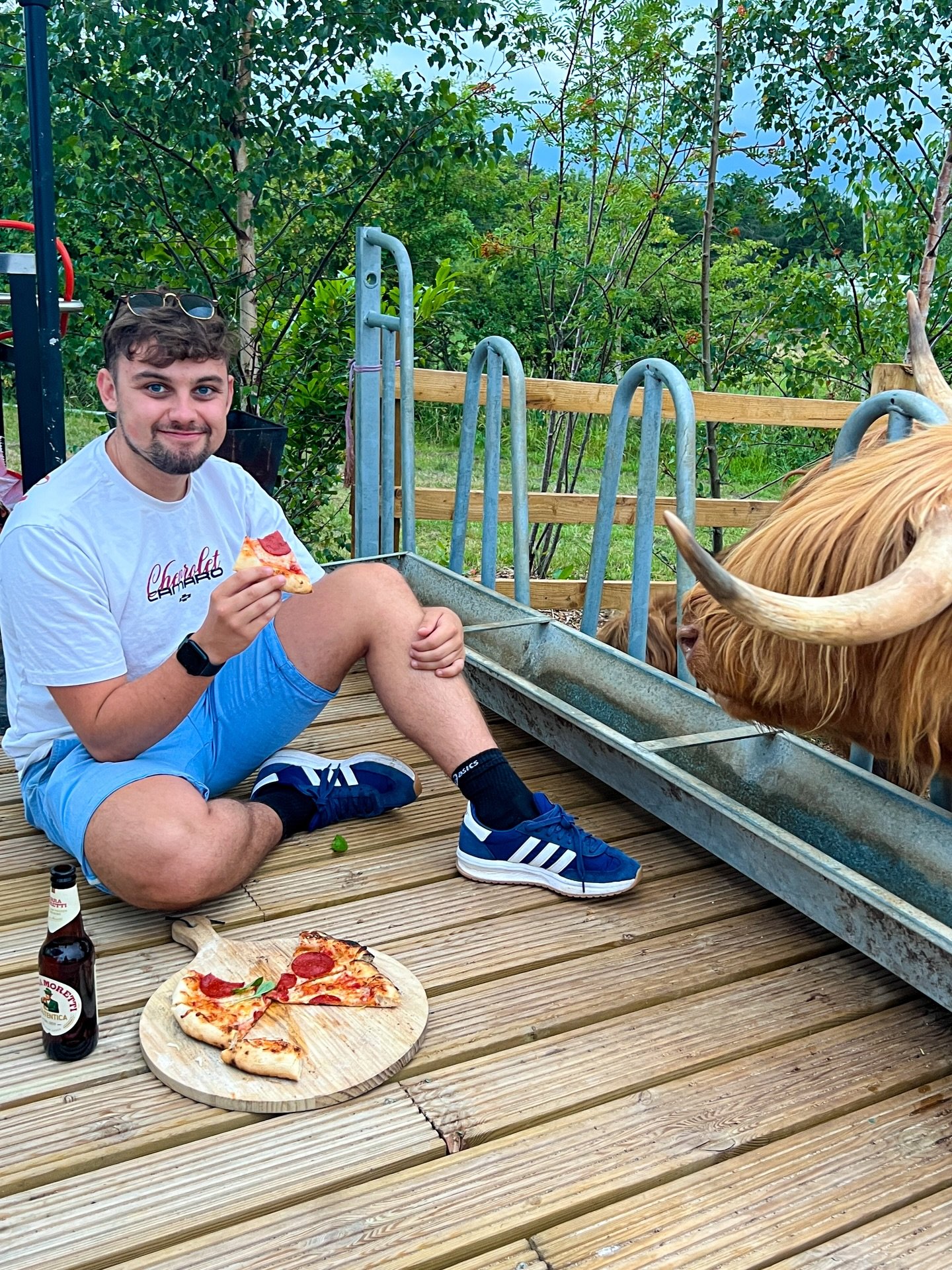 🎁 Looking for a Christmas gift that feels truly special? Our Sunset Highland Cow Experience Voucher (&pound;100 for two people) 🍕✨

Make your own pizzas, bring your favourite drinks, and enjoy golden hour in the fields with our friendly Highland co