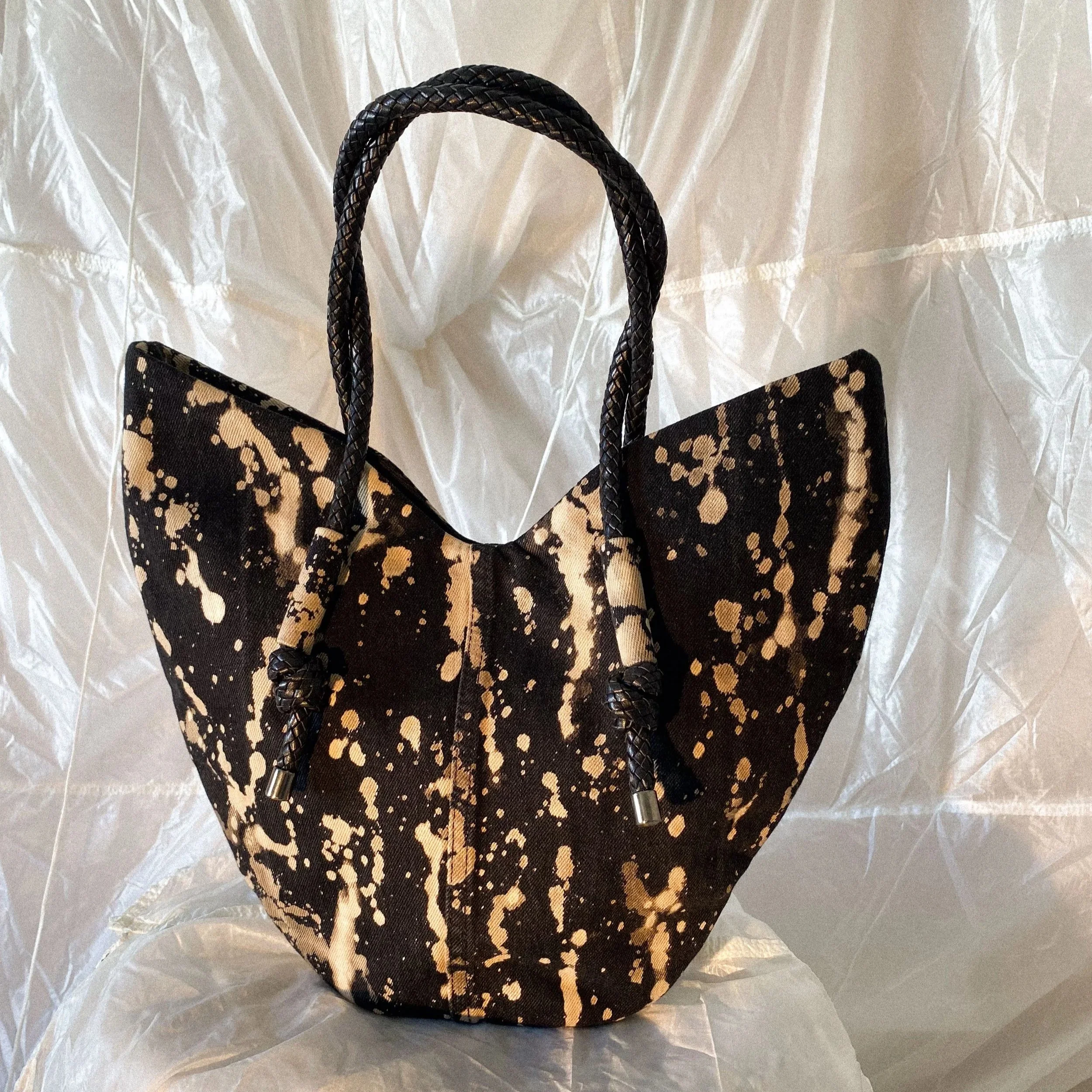TULIP BIG BAG - BLEACHED BLACK DENIM
