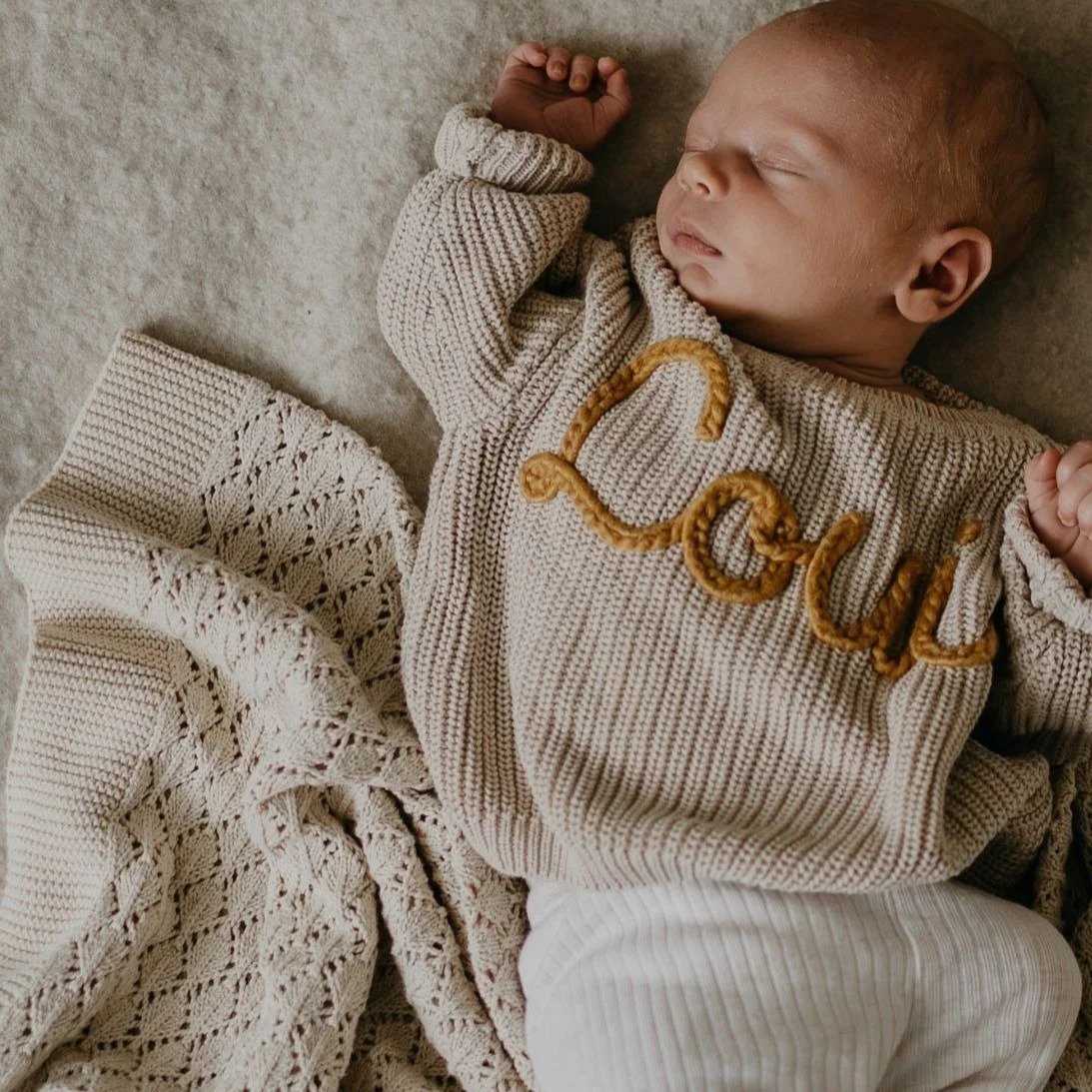 Ich wollte euch einfach mal ein paar Eindr&uuml;cke aus einem ganz besonderen Shooting zeigen. 💕

Es war so sch&ouml;n, diese Familie vor der Kamera zu haben. Das Baby war einfach ruhig und entspannt &ndash; total unkompliziert! 
✨ Die Eltern waren 