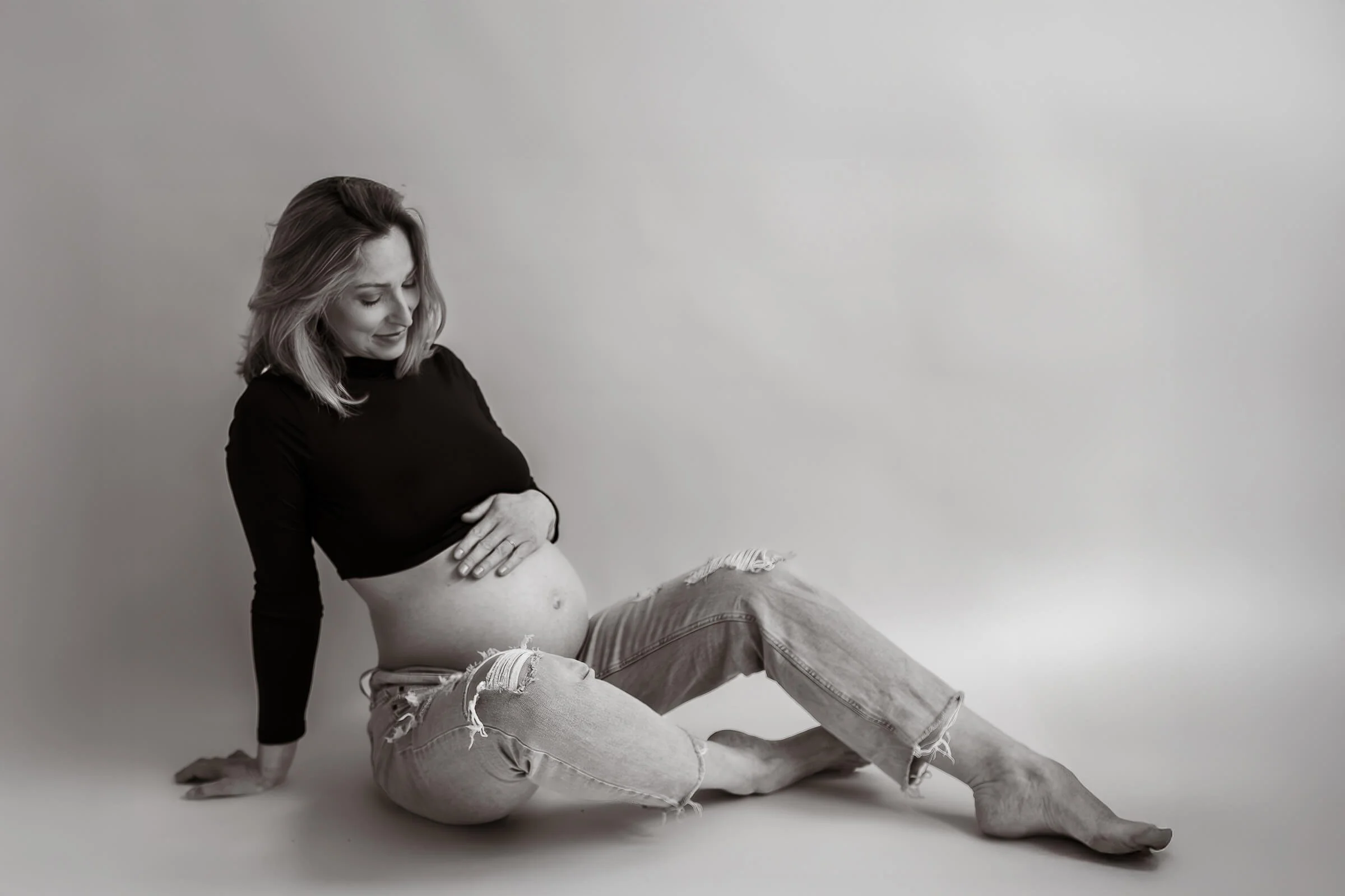 Ela Behrens Fotografie_ Babybauch  Fotoshooting München.jpg