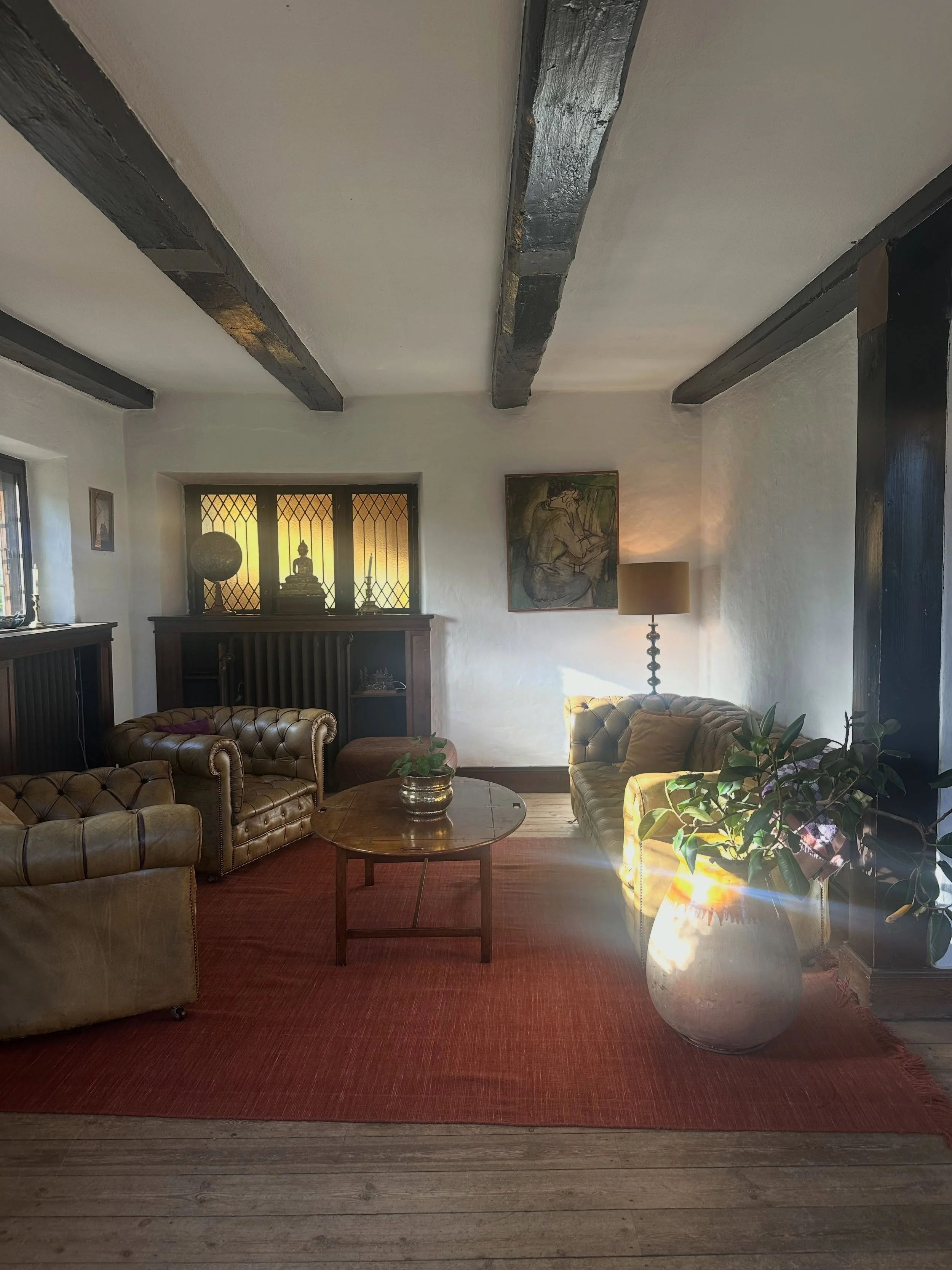 Some days, the light just hits differently.

Today, our little mill truly came alive &ndash; every room glowing, every detail telling a story.

You can really feel how much joy, life and so many special moments have been shared within these walls for