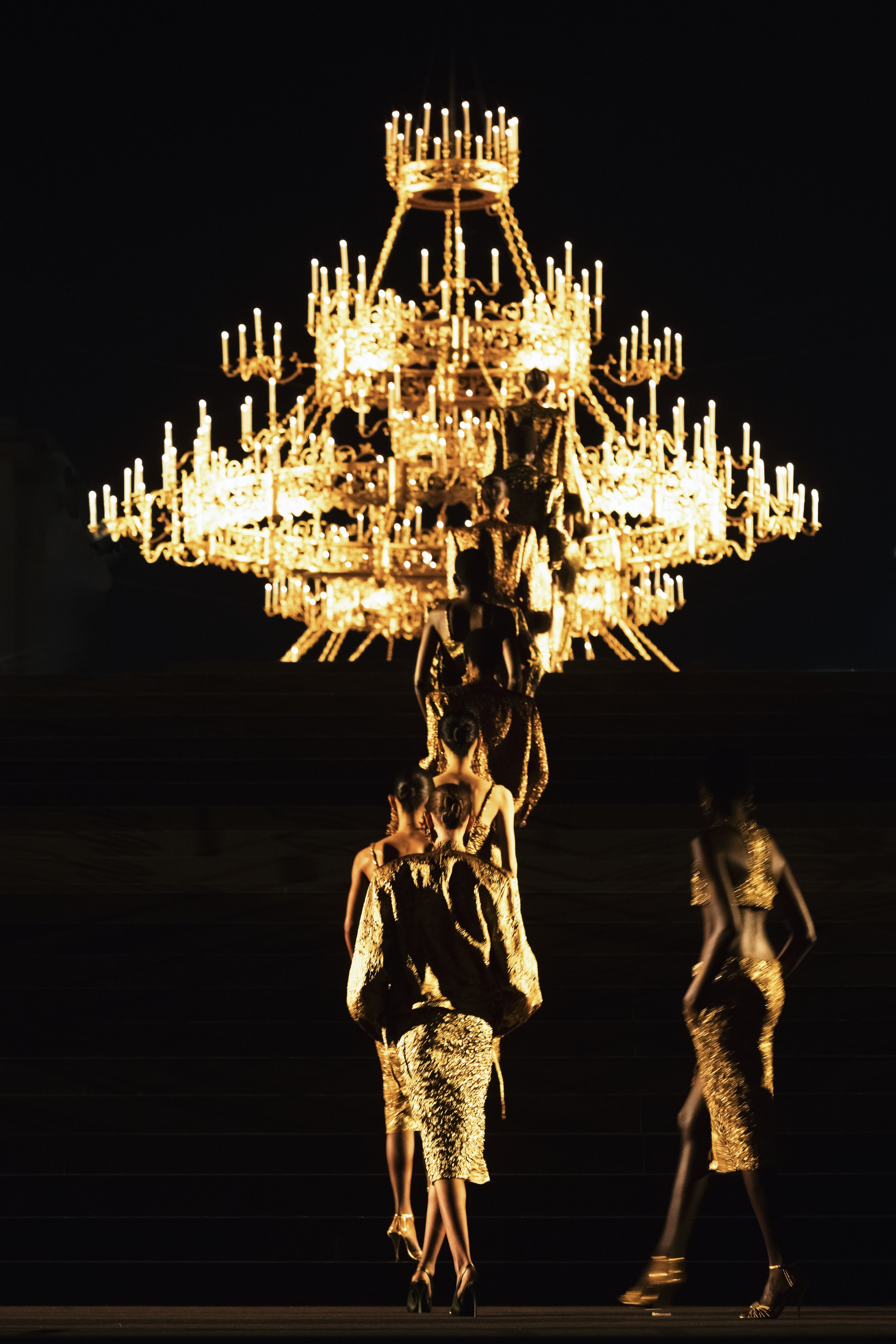 SAINT LAURENT_WOMEN_SUMMER27_AMBIANCE_02_08_HR.jpg