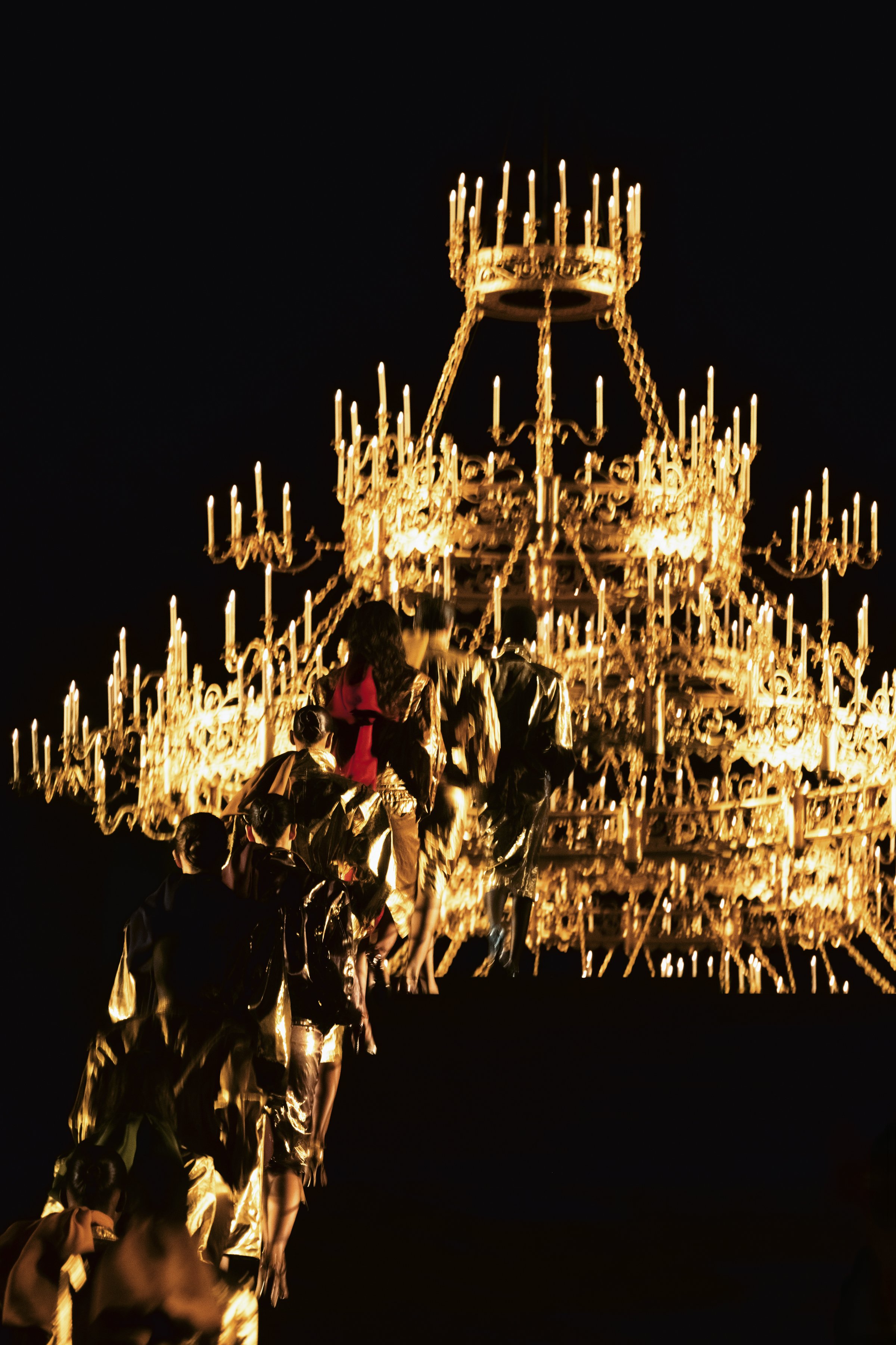 SAINT LAURENT_WOMEN_SUMMER27_AMBIANCE_02_06_HR.jpg