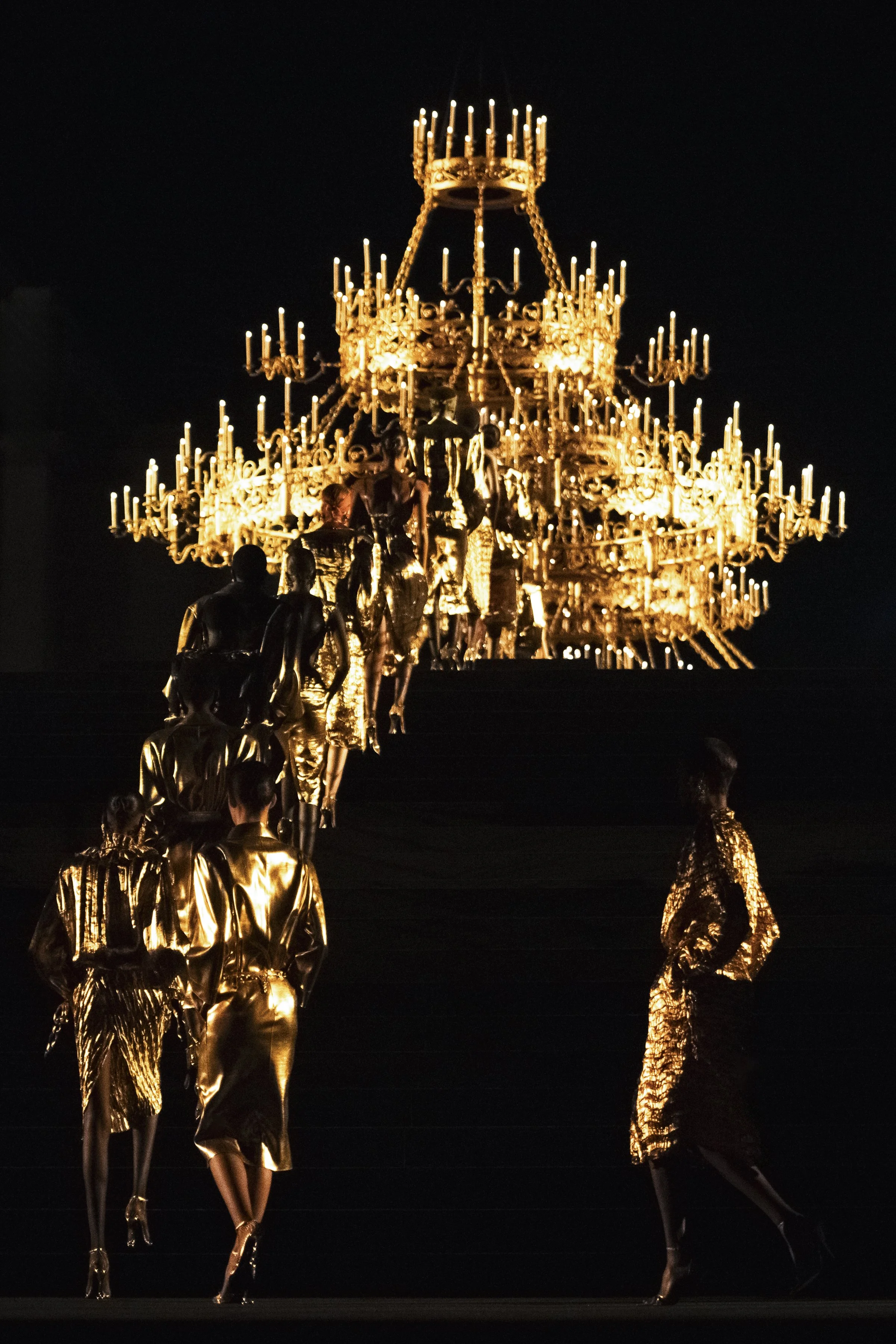 SAINT LAURENT_WOMEN_SUMMER27_AMBIANCE_02_07_HR.jpg