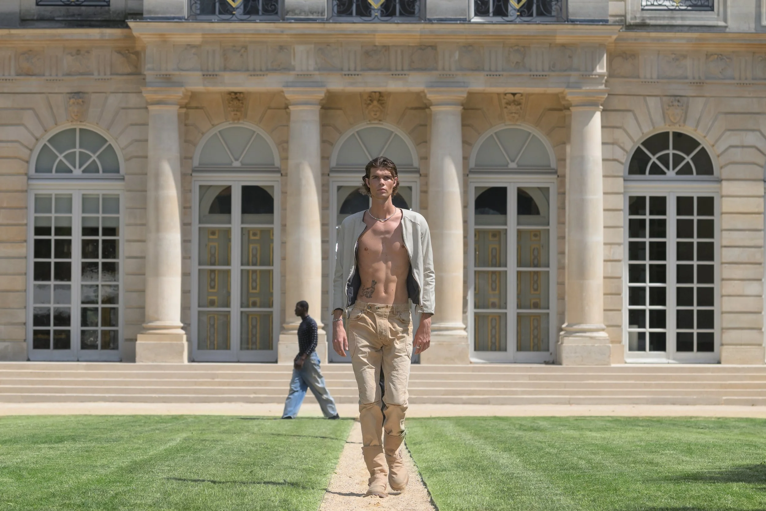 424RunwayParis47.jpg