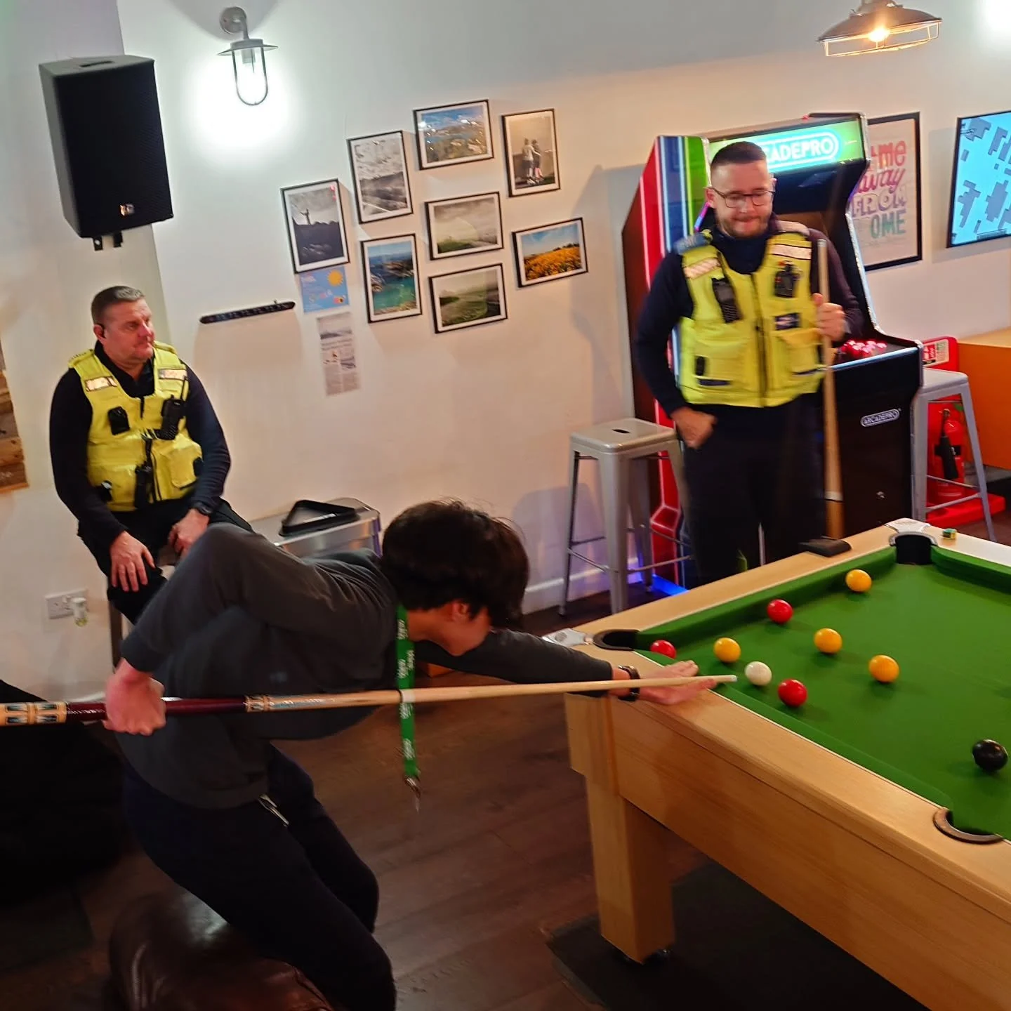A big thanks to the local PCSO team who joined at Thirst Youth Cafe to play pool on Friday, there were some close games! A really great way to build bridges with young people

#bishopsstortford #hertfordshire #youthwork