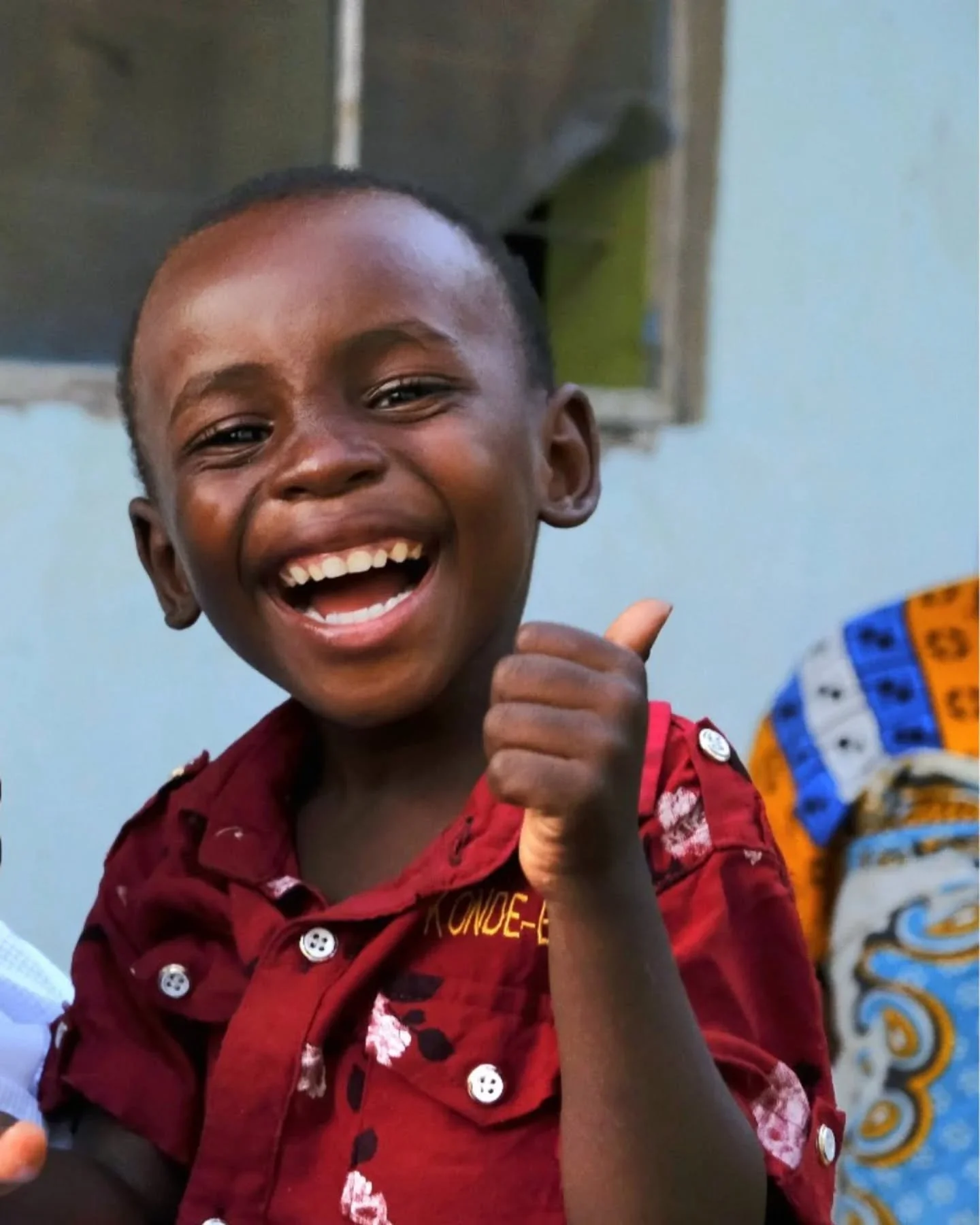 Bedankt!

We zijn enorm dankbaar met jullie hulp en ondersteuning. Zonder jullie zouden er geen projecten zijn en zouden we niet zulke blije koppies als deze zien! Wij, en iedereen die Nuru helpt heeft jullie hard nodig. Dus enorm bedankt voor jullie