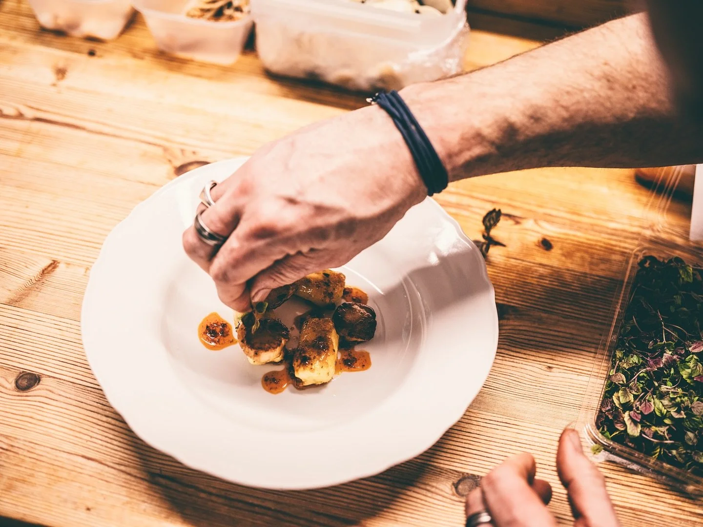 🧑🏼‍🍳 NEW CLASSES ADDED 🍽️ 
Further classes added until the end of November.
Something for every taste.
Our experts chefs will guide you step-by-step.
No experience required.
Which class will you try first?
Head to www.belfastcookeryschool.c
