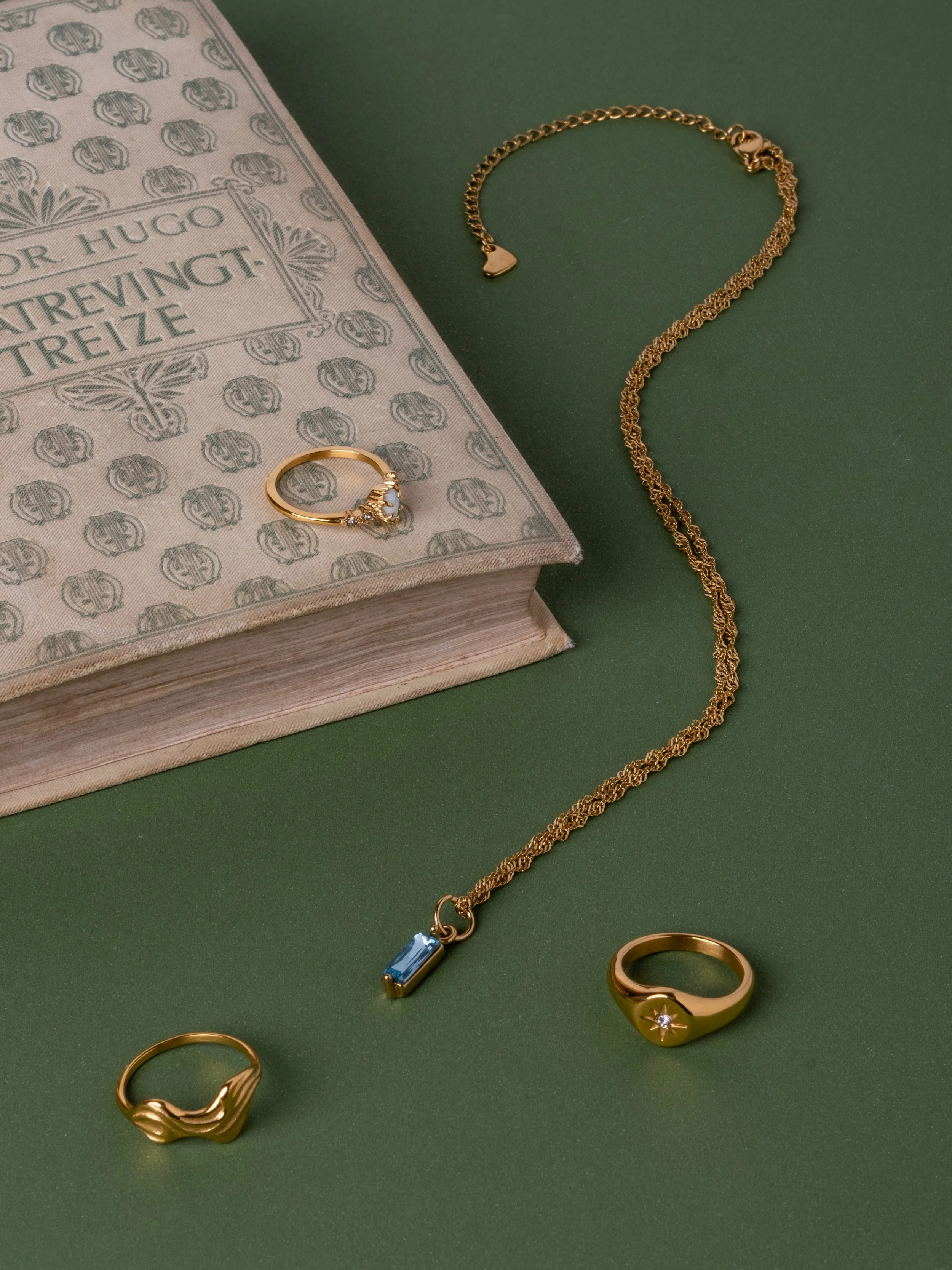 Jewellery Studio Session-041.jpg