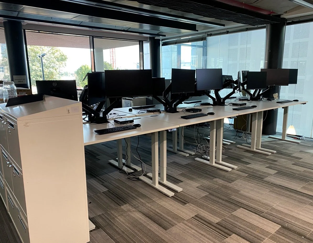 Electric Height Adjustable Desk 3.jpg