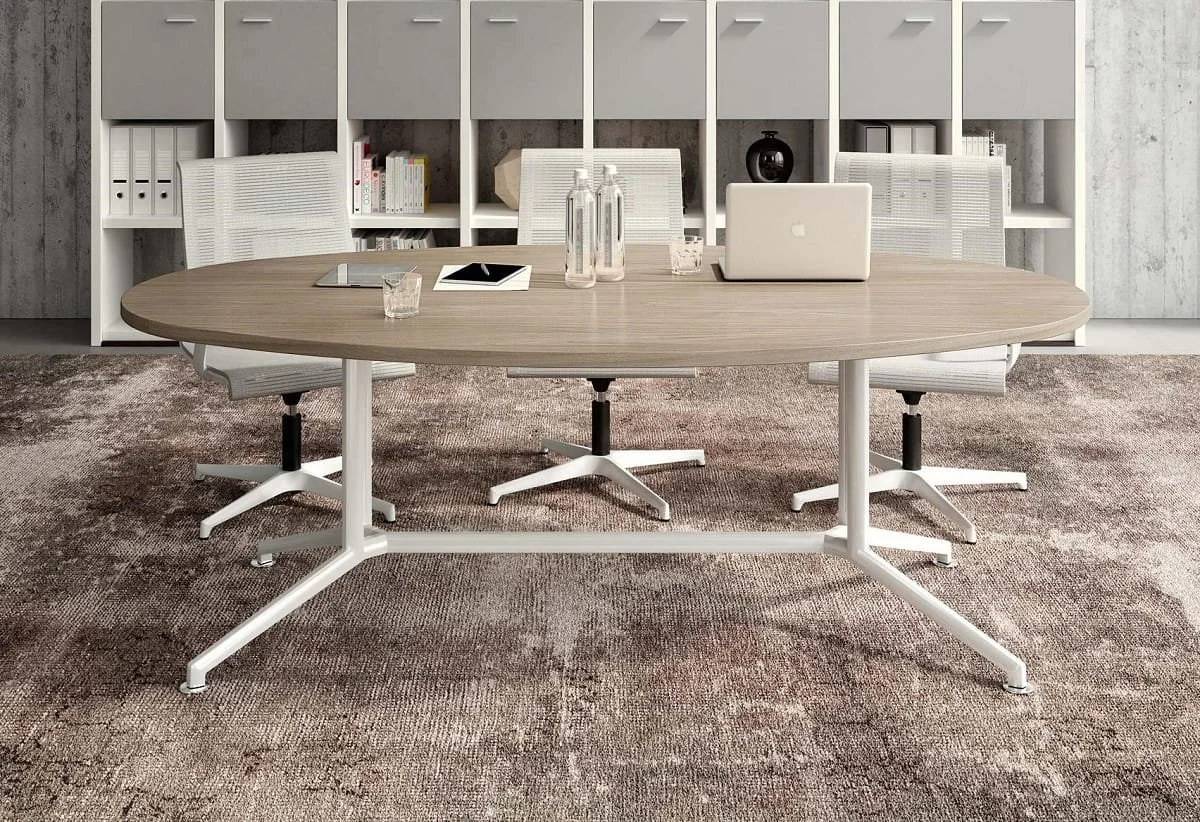 OvalExecDesk3.jpg