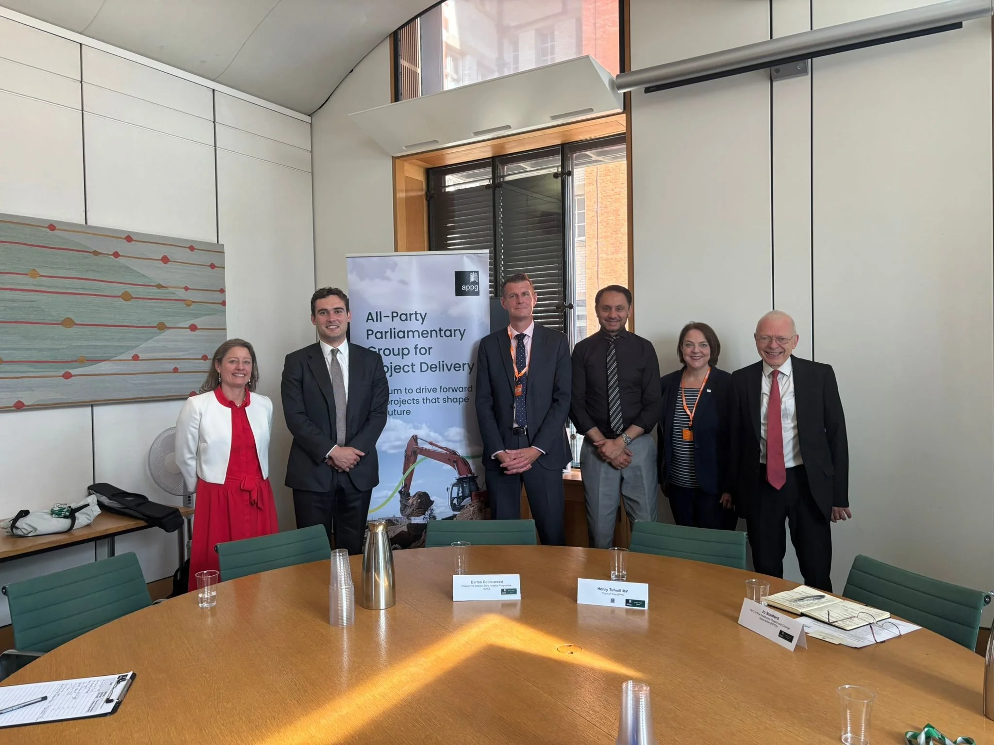 Parliamentarians meet with experts to discuss the New Hospital Programme and Healthcare Service Transformation