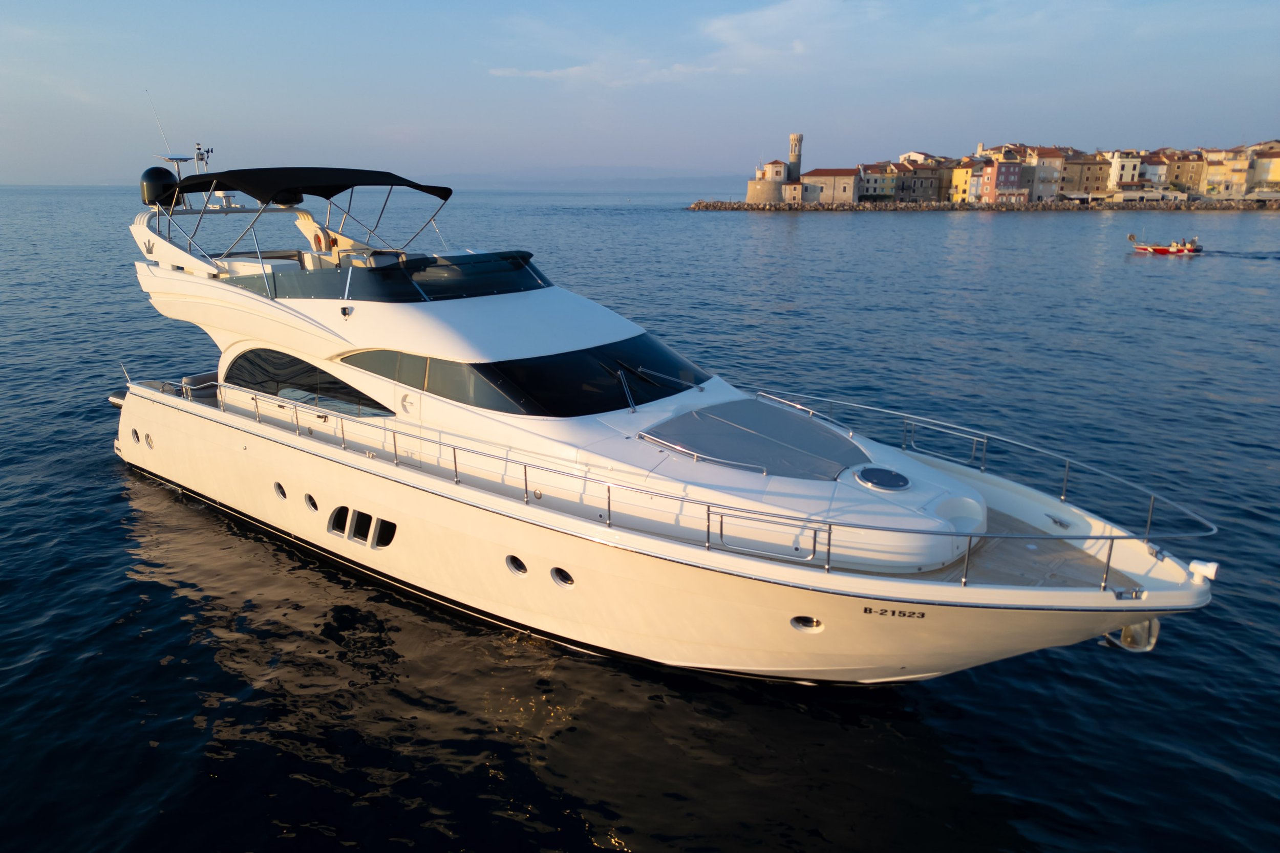 Dominator 62 - Skyfall-95.jpg