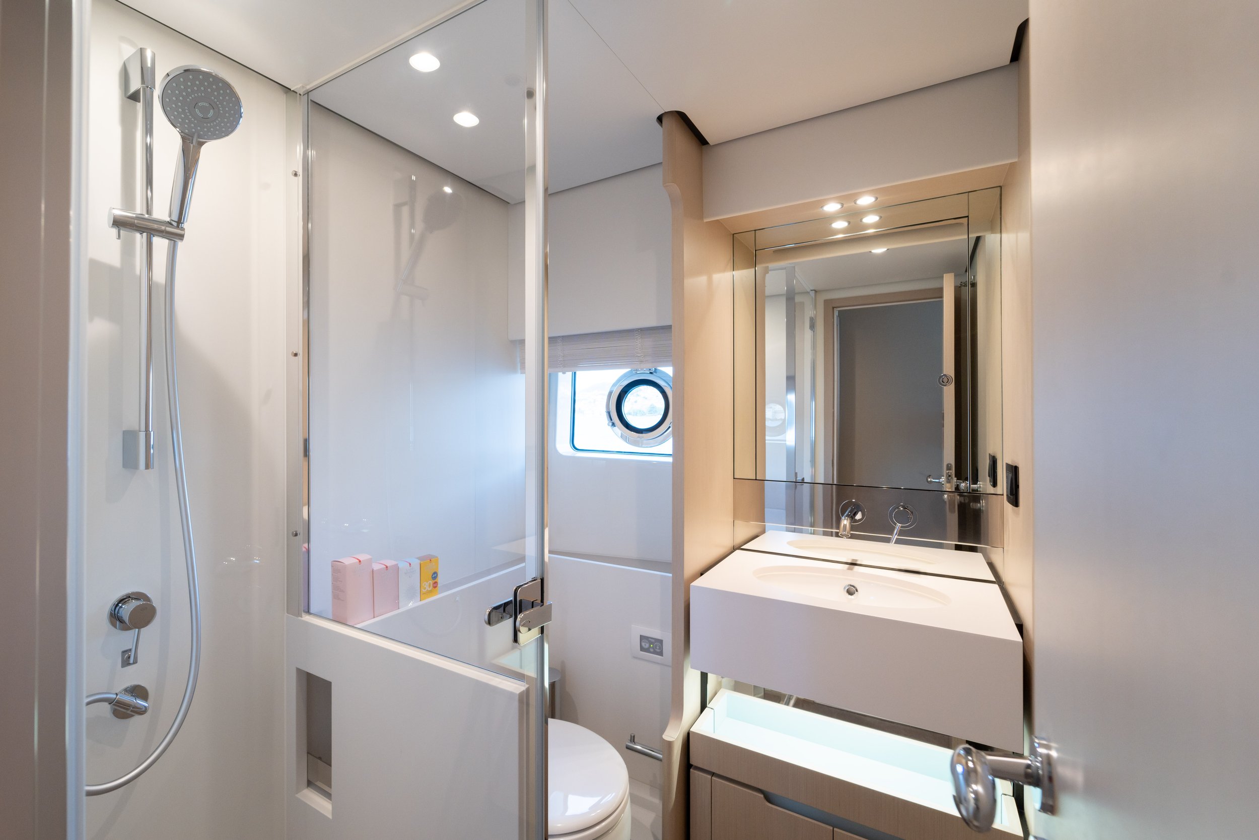 Azimut 68 - Donna-125.jpg