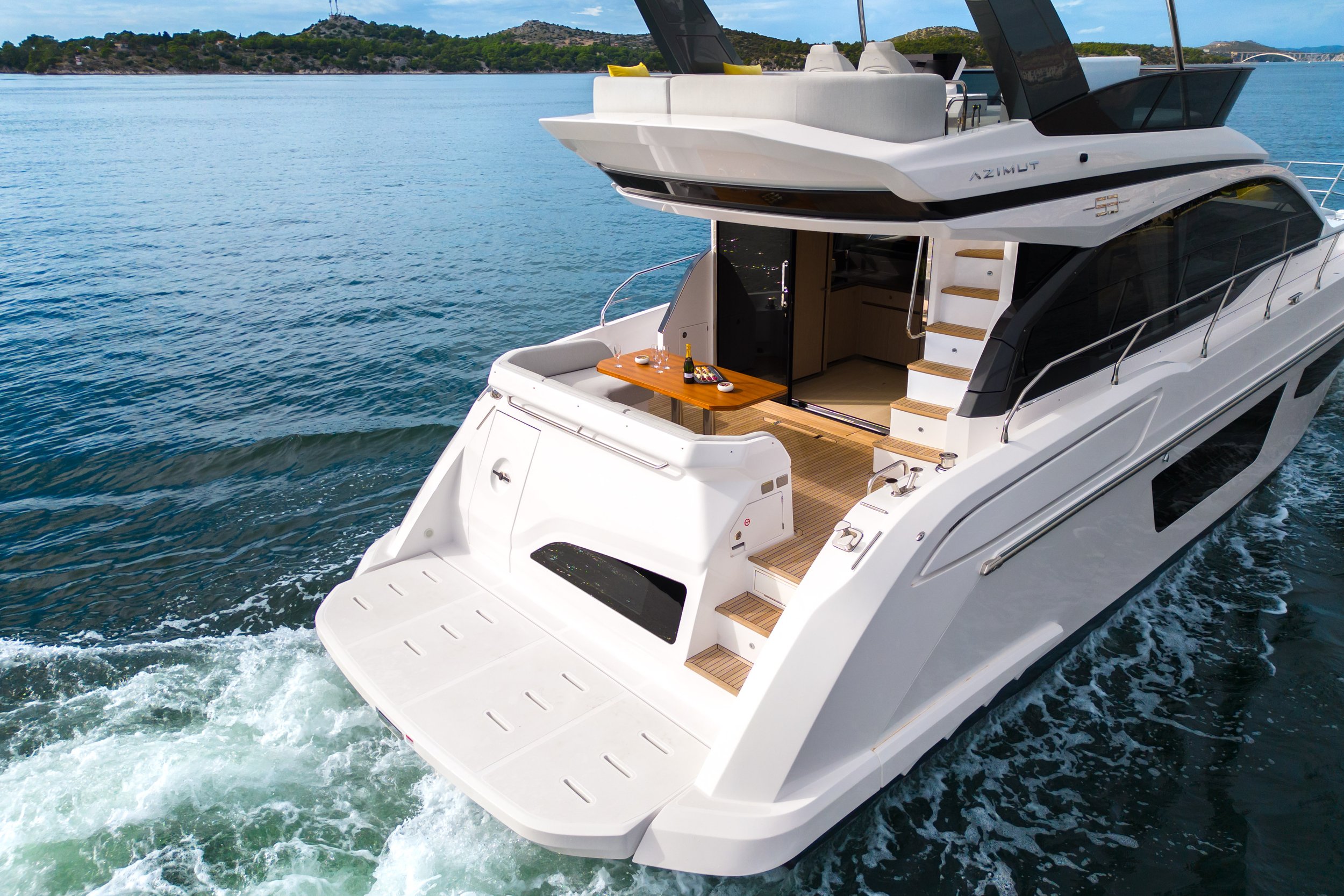 Azimut 53 Fly-187.jpg