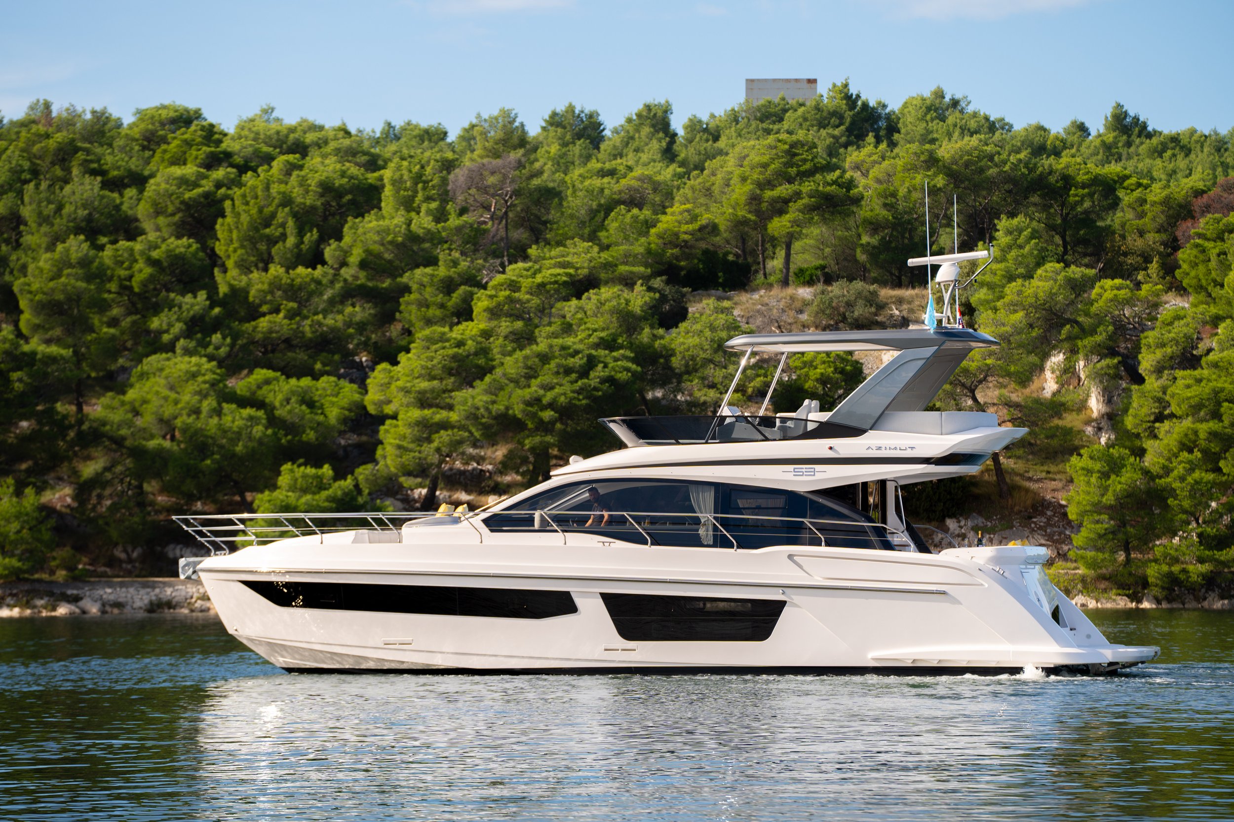 Azimut 53 Fly-128.jpg