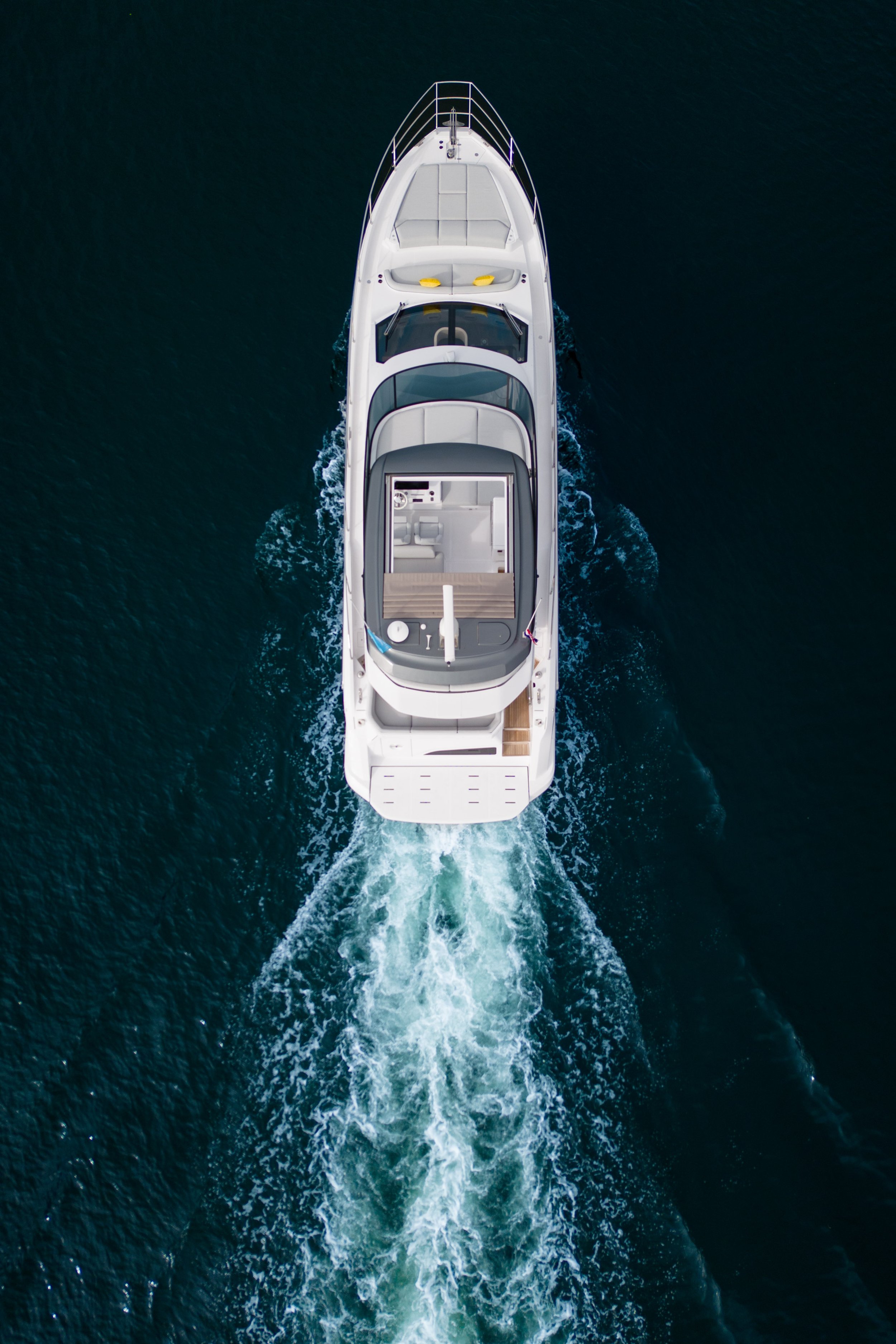 Azimut 53 Fly-189.jpg