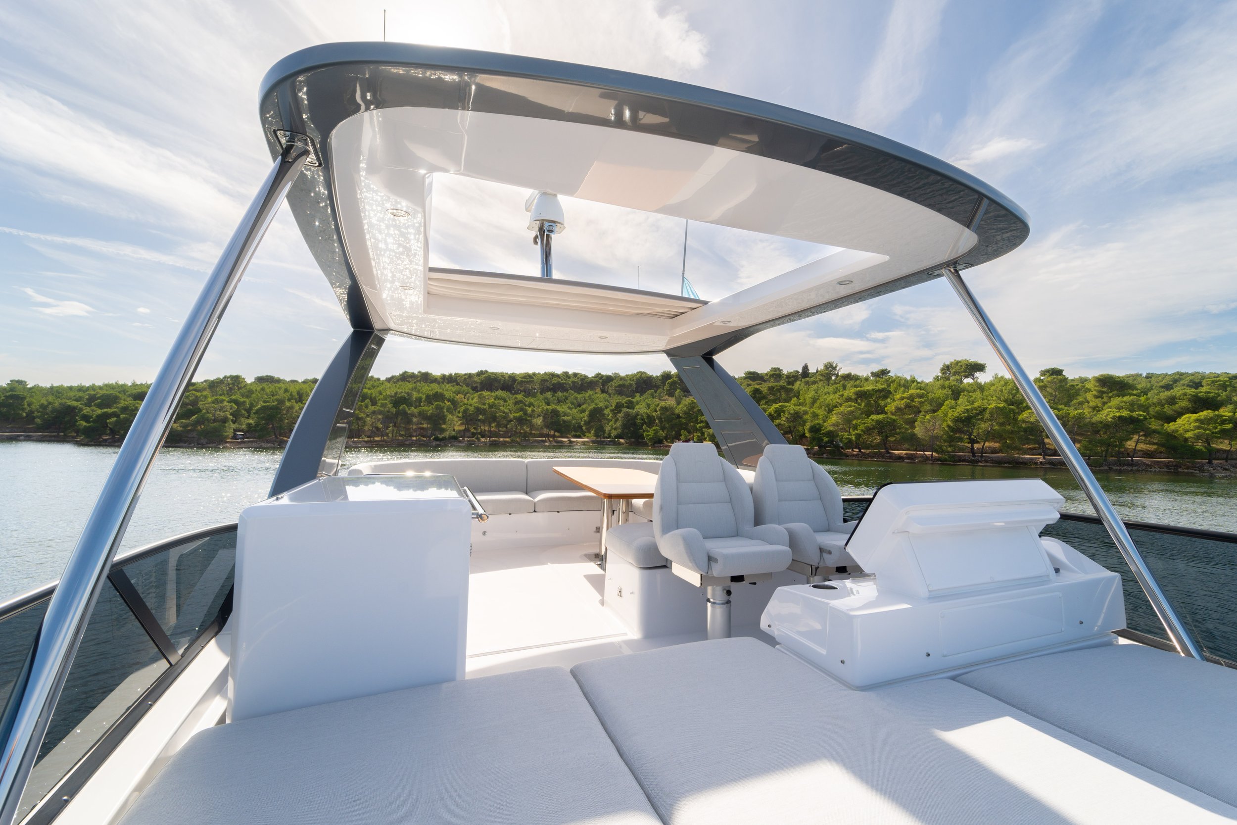 Azimut 53 Fly-175.jpg