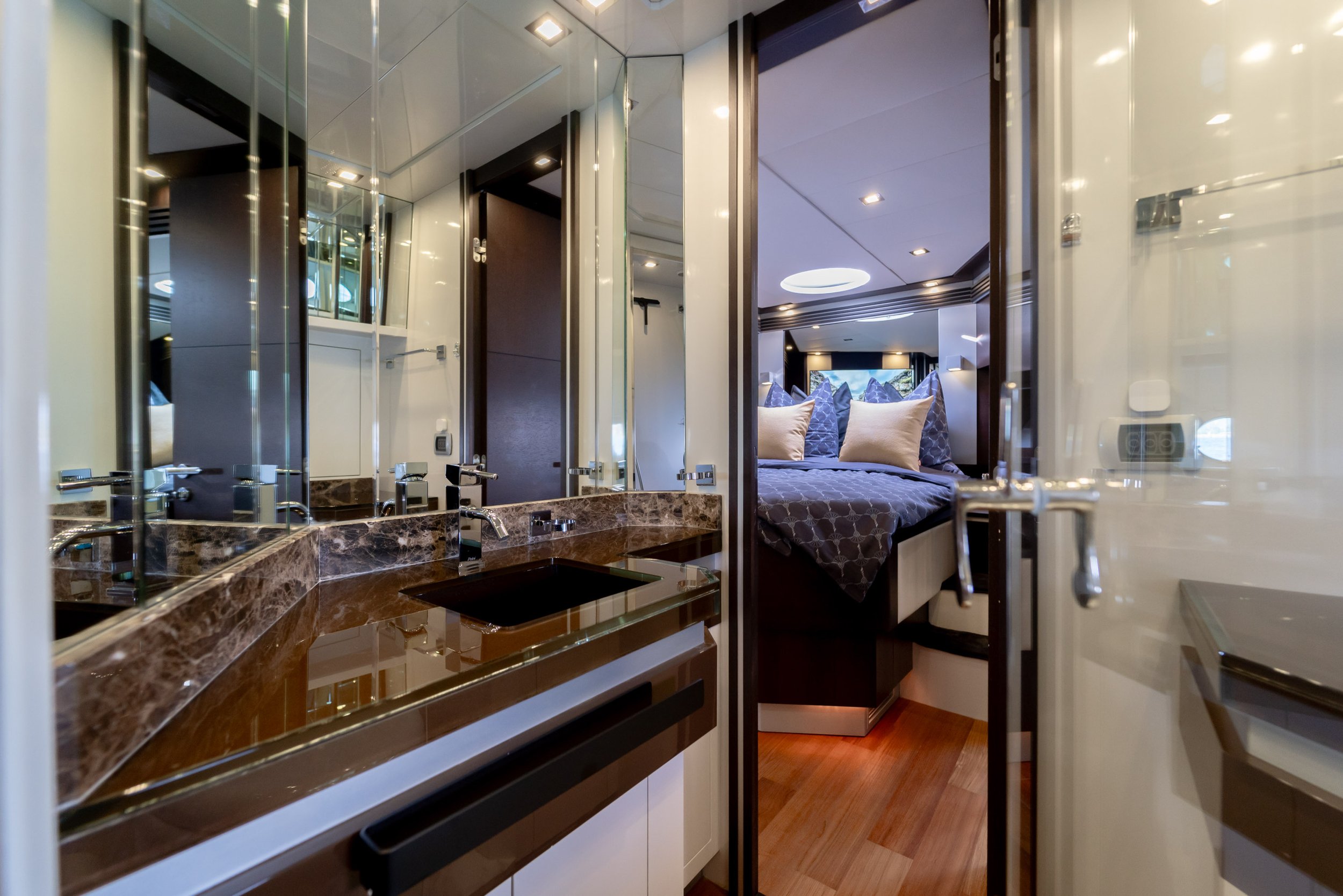 Dominator 62 - Skyfall-56.jpg