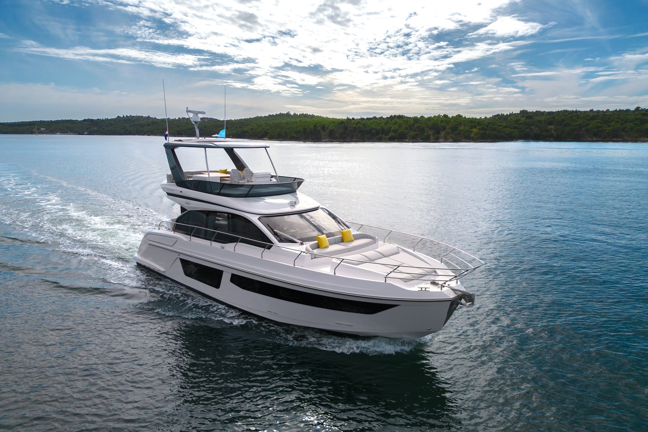 Azimut 53 Fly-183.jpg