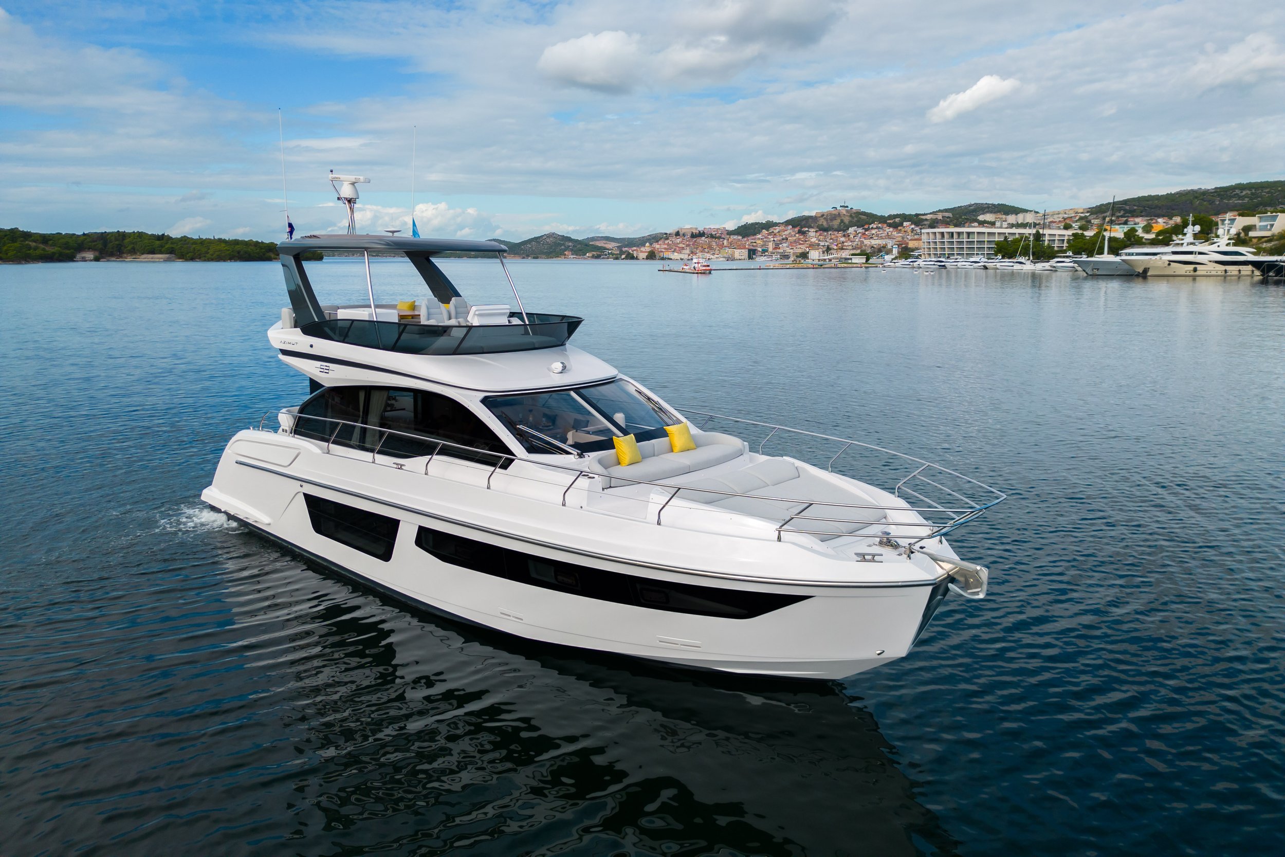 Azimut 53 Fly-116.jpg