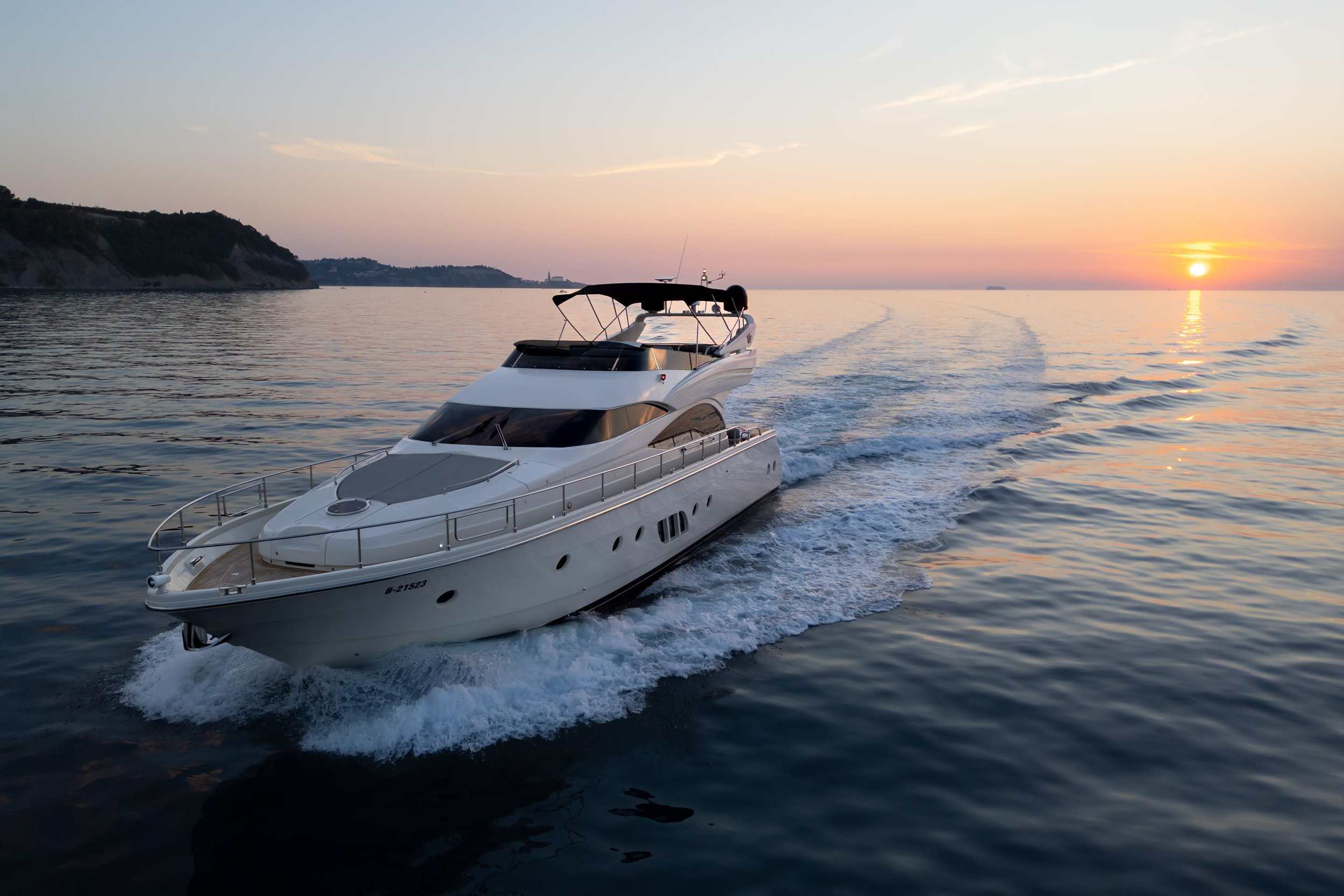 Dominator 62 - Skyfall-120.jpg