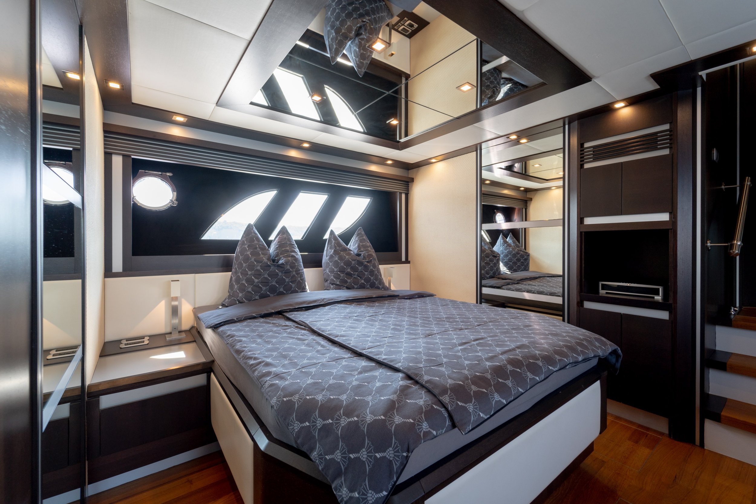 Dominator 62 - Skyfall-23.jpg