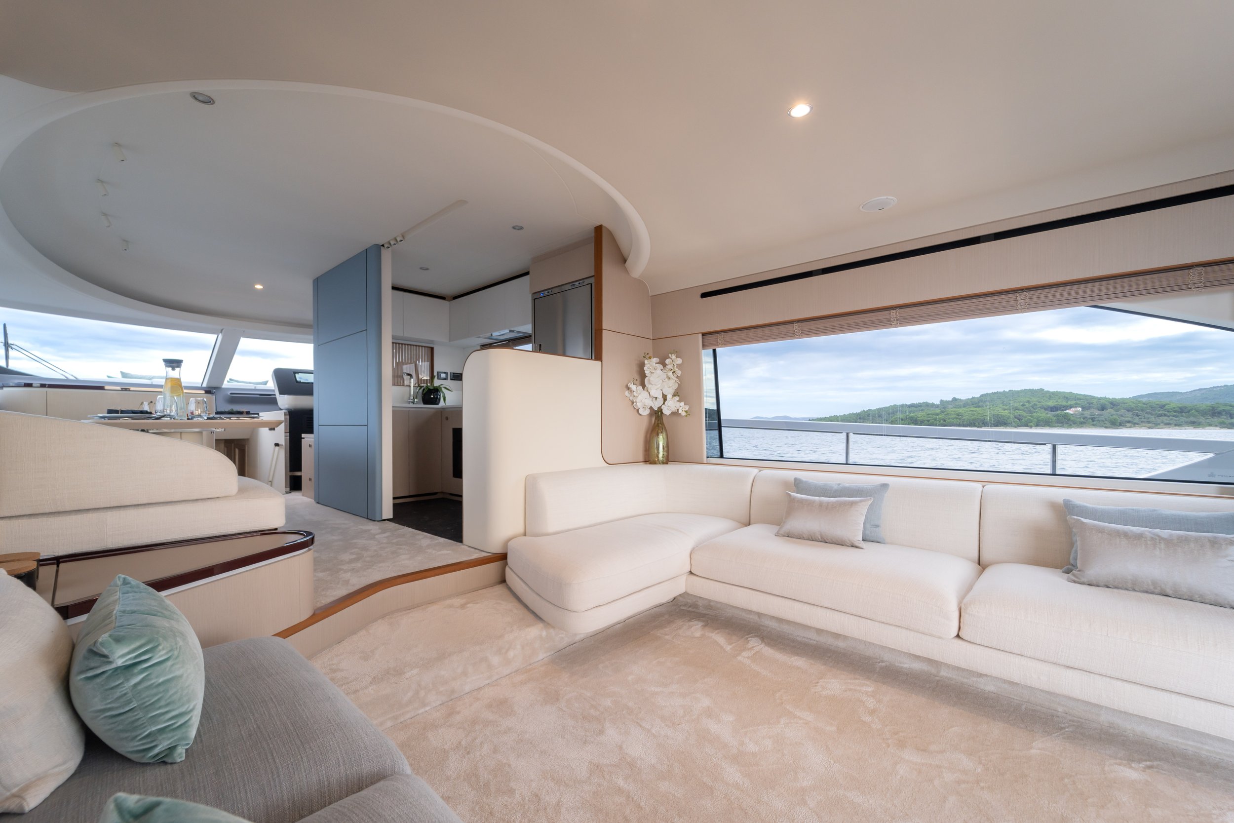 Azimut 68 - Donna-167.jpg