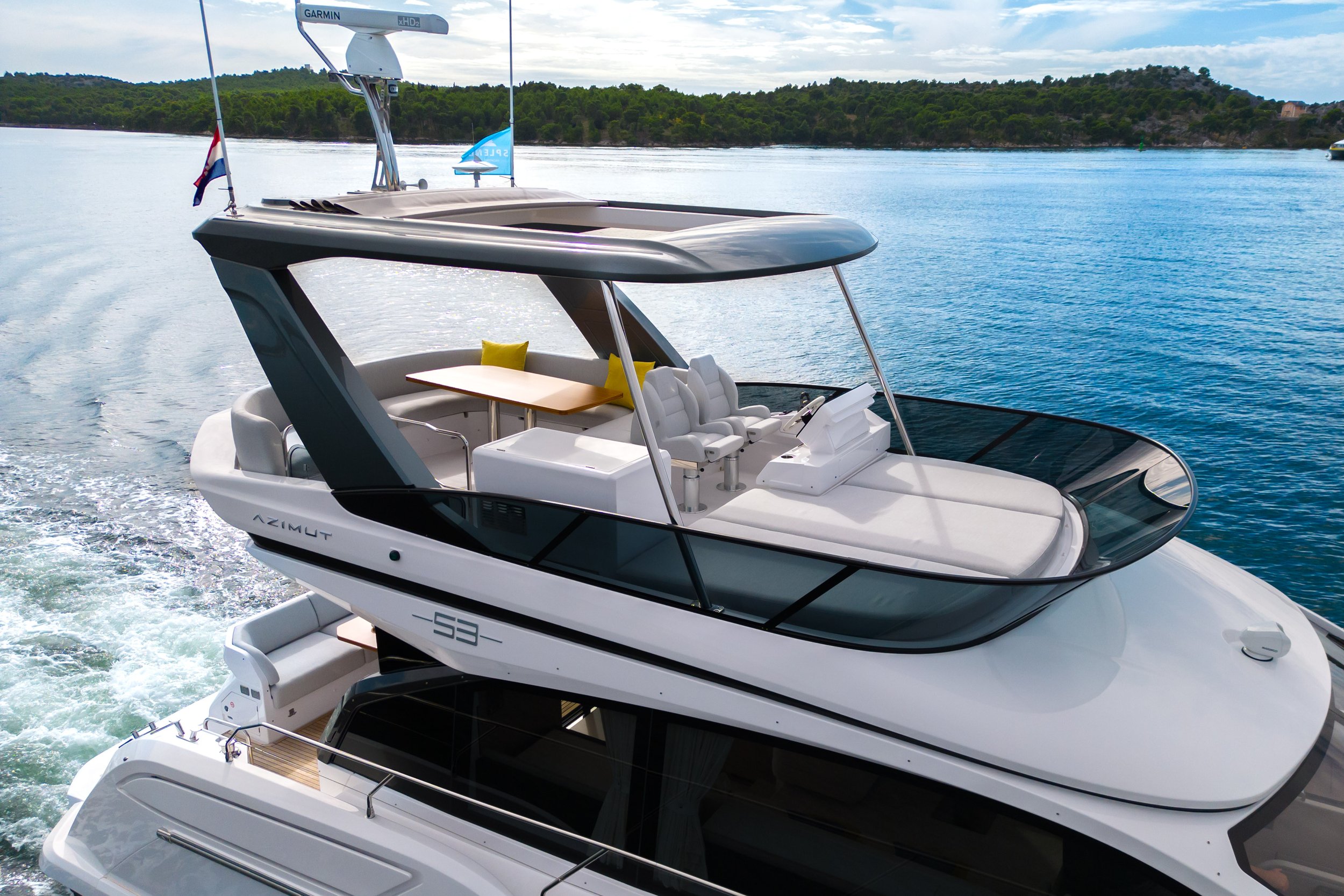 Azimut 53 Fly-186.jpg
