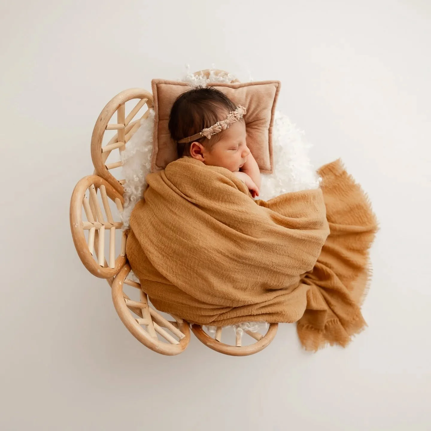 🤍

#newbornoberoesterreich #babylove #neugeborenenfotografie #babyfotoshooting #austria