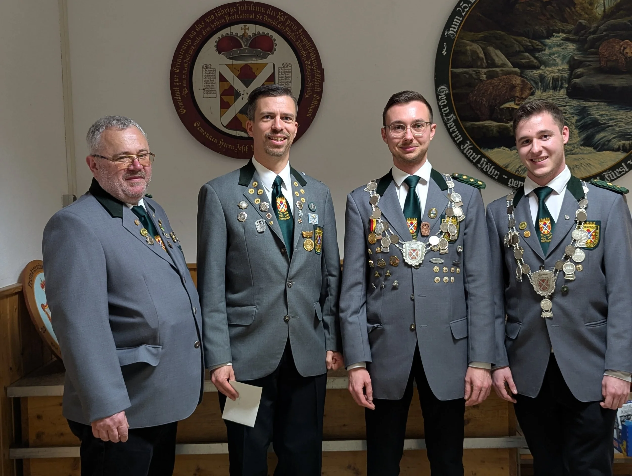 Proklamation des Kleinkaliberkönigs Christoph Sailer bei der Königsfeier 2025 der kgl. priv. HSG 1445 Oettingen.