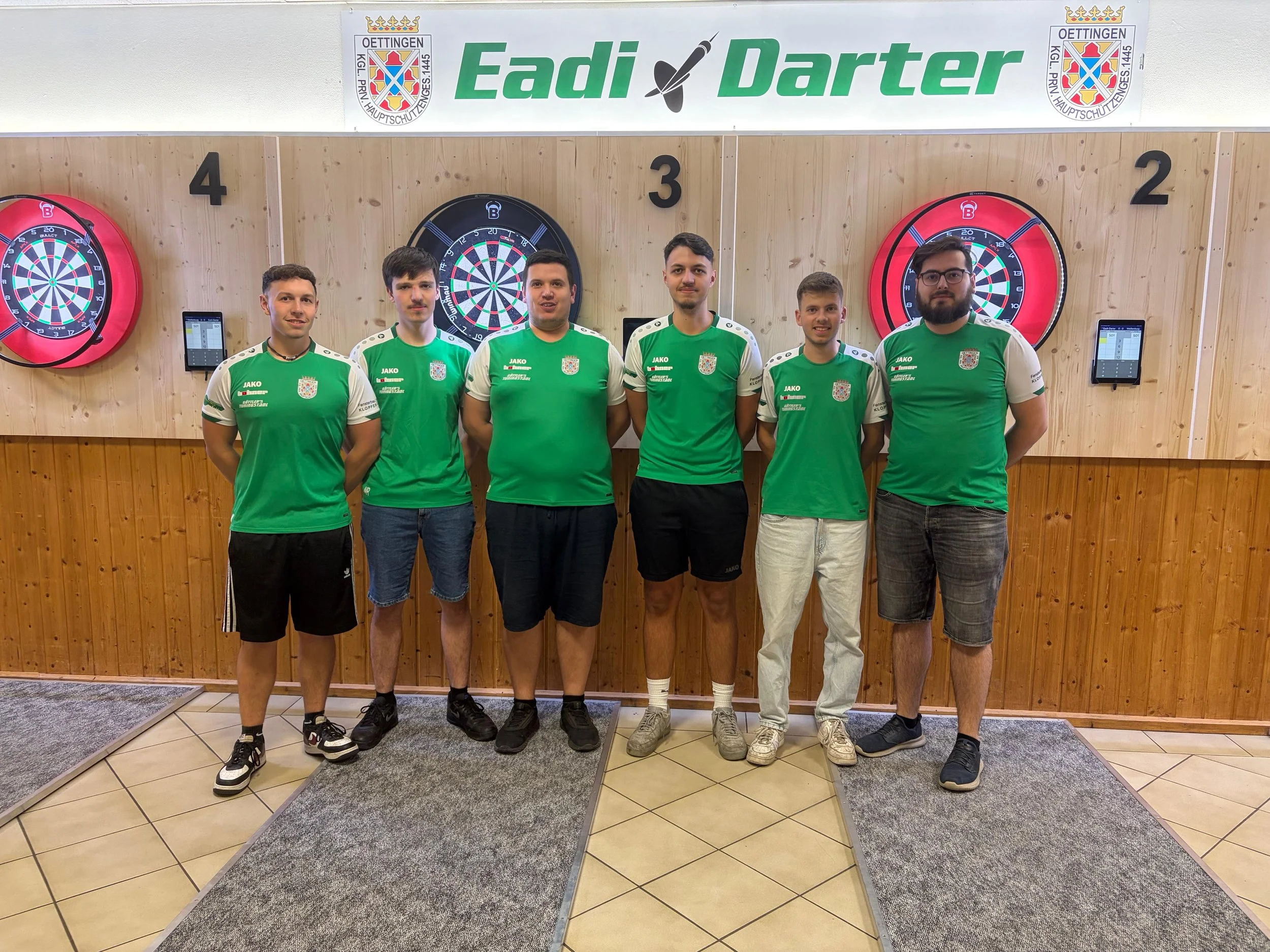 Zweite Mannschaft der Dartssparte der HSG Oettingen. Die Eadi Darter 2