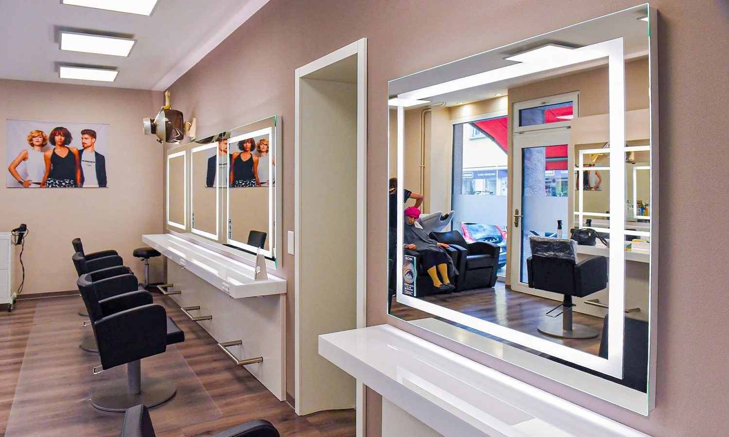 MAROCOM_Referenz_COIFFEUR_1500x900_001.jpg