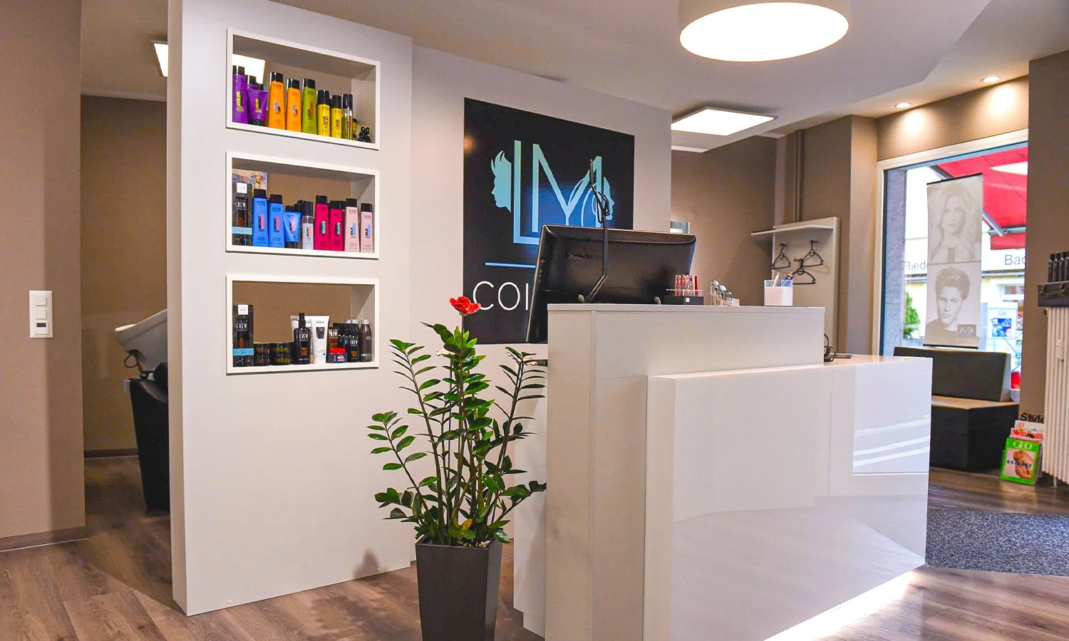 MAROCOM_Referenz_COIFFEUR_1500x900_002.jpg