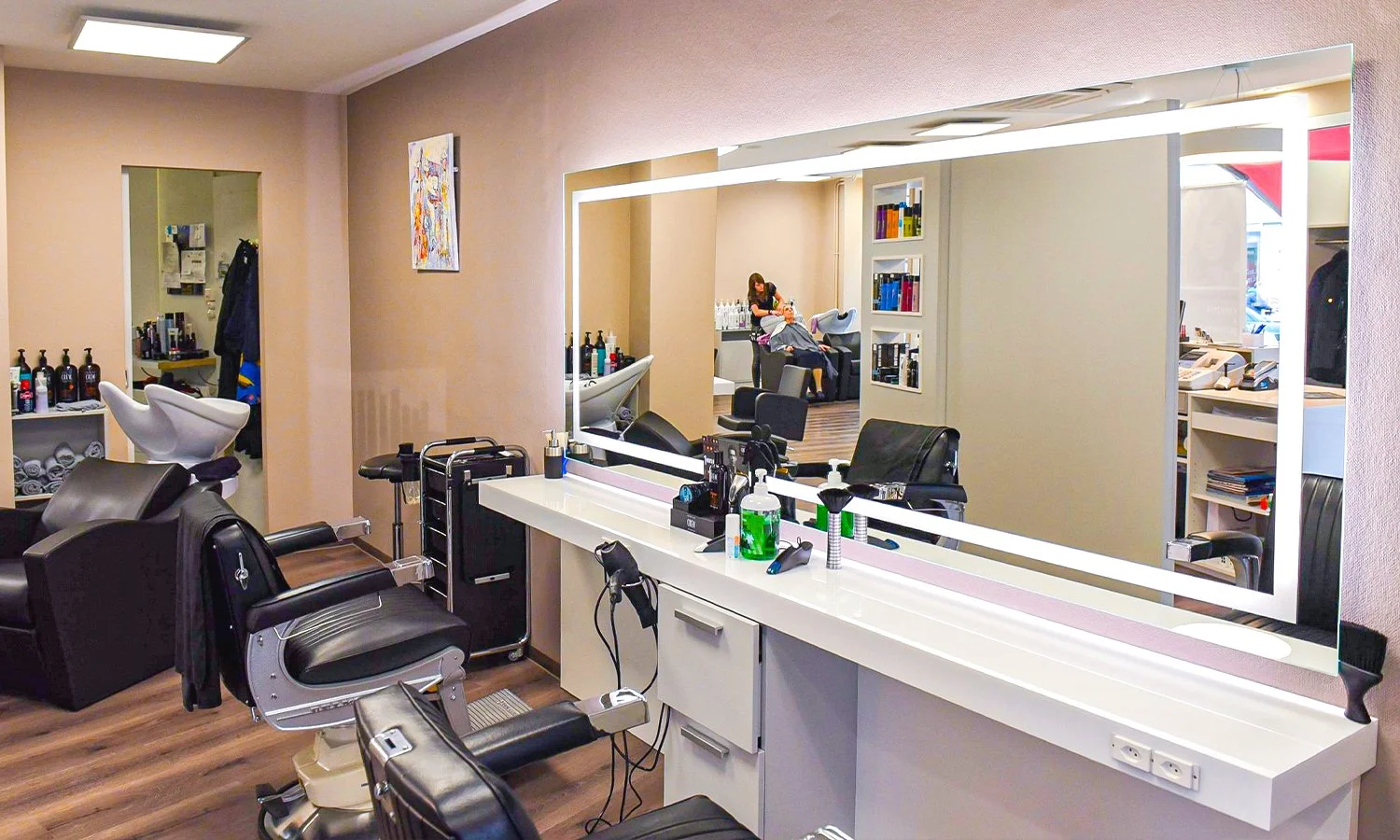 MAROCOM_Referenz_COIFFEUR_1500x900_004.jpg