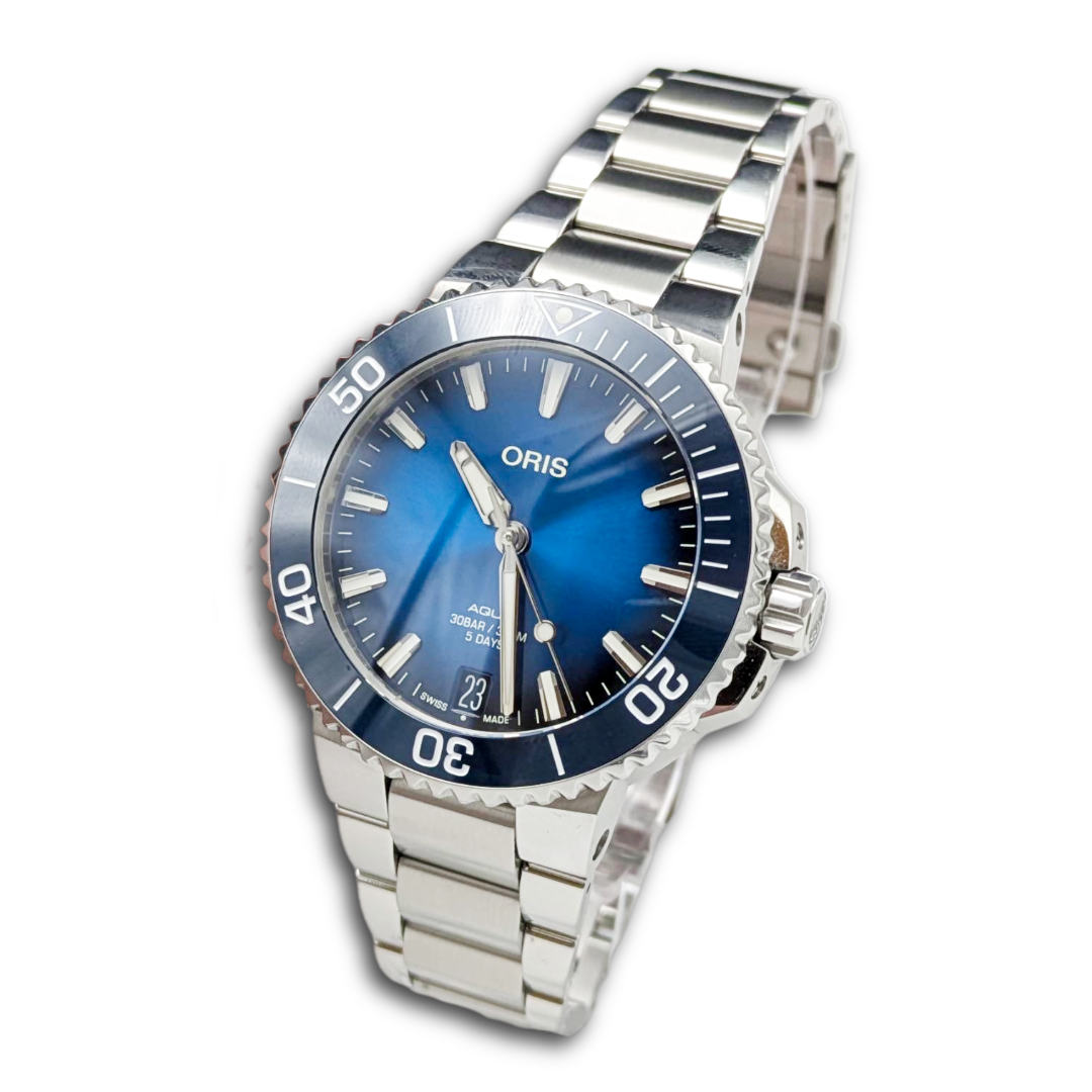 Oris Aquis Date 41.5mm Calibre 400 - Full Set