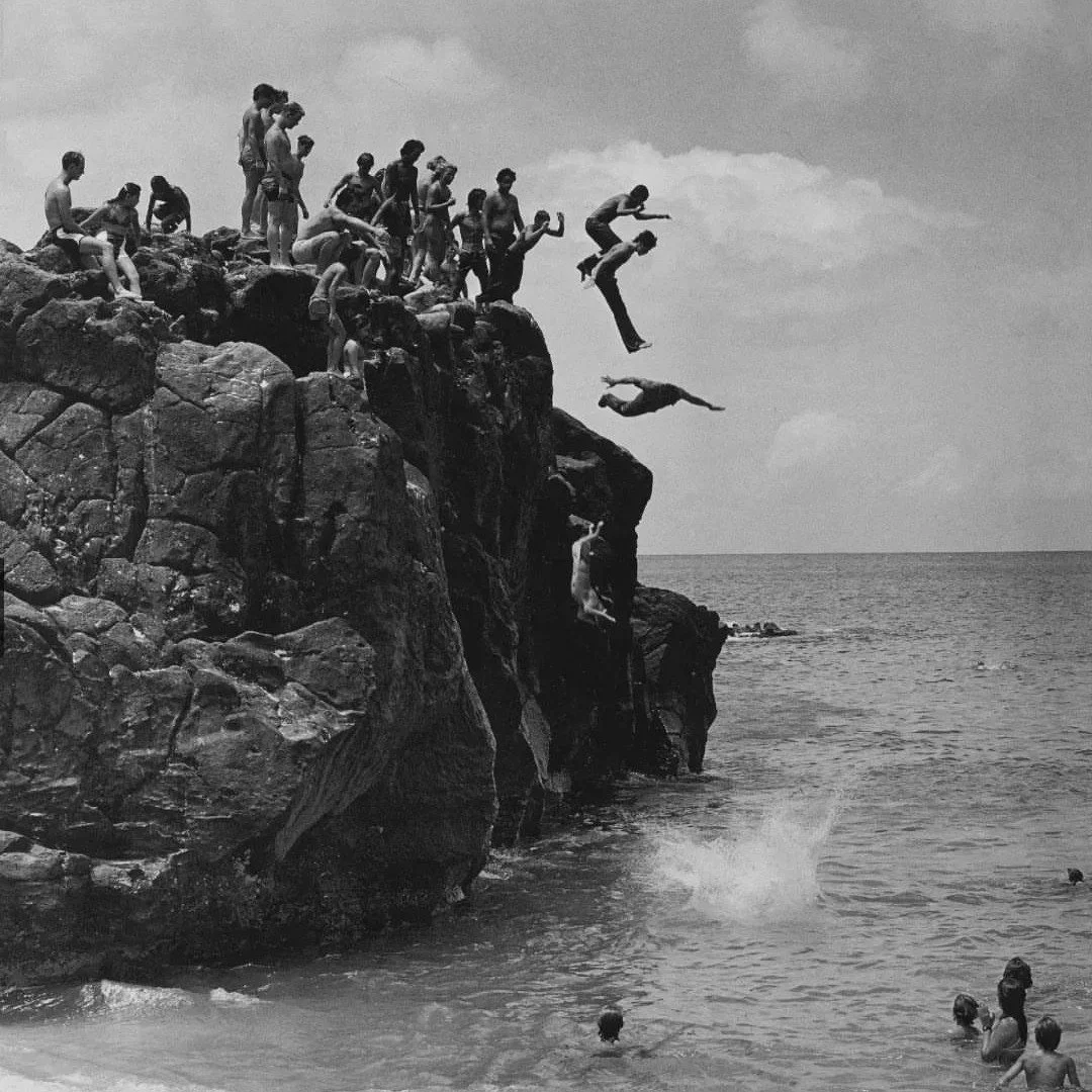 Most people mistake control for safety. 🦺 
.
They believe if they can anticipate every outcome, have the perfect plan or keep everyone else happy, then they&rsquo;ll finally feel steady.
.
But that&rsquo;s an illusion. 
The mind loves to sell us &ld