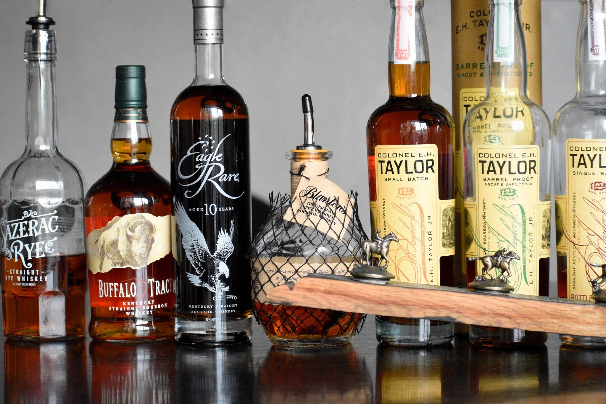 Warm up with a little bourbon at Grappa 🥃✨
&middot;
&middot;
We&rsquo;ll save you a seat at the bar.
&middot;
#grappafood #grappaeats #grapparoc #grappa #rochesterny #tasteny #cameraeatsfirst #restaurantsroc #restaurantsny #restaurants #yummy #morep