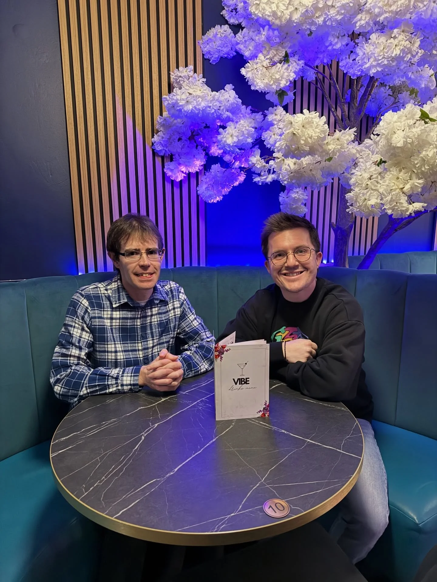 Humber Wave Radio Interview 

We sat down and chatted with James Bowers (one of our Alcohull Free members) from Humber Wave Radio. 

Listen on Humber Wave Radio&rsquo;s Afternoon Show this Friday at 3PM, covering Dry January, Alcohull Free and the ri