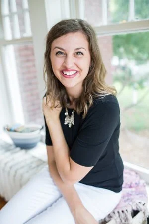 Allea Grummert Headshot-min.jpeg