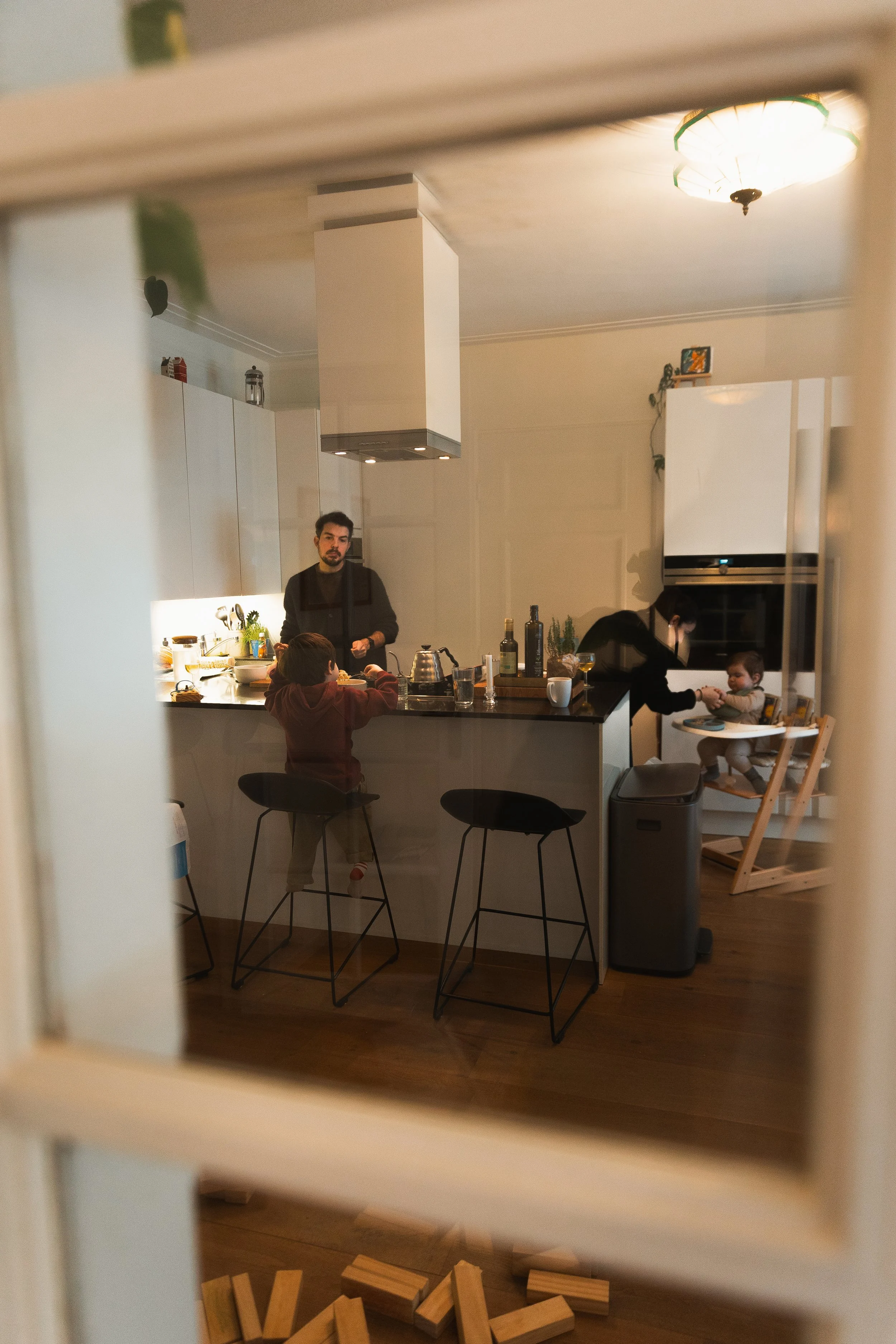 Rodrigo & Paulina - at home session _ Rianne Blijleven Photography-134.jpg