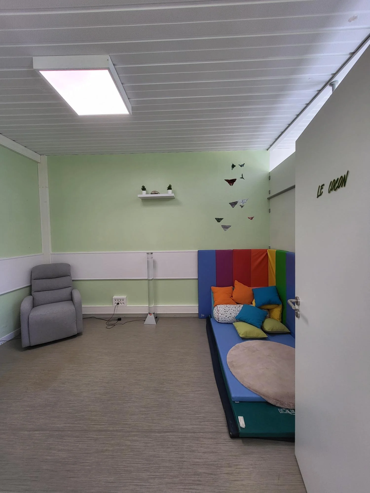 Salle intérieure du SAMSAH de l’APAJH 03 à Montluçon pour les activités, la thérapie et le bien-être des personnes accompagnées