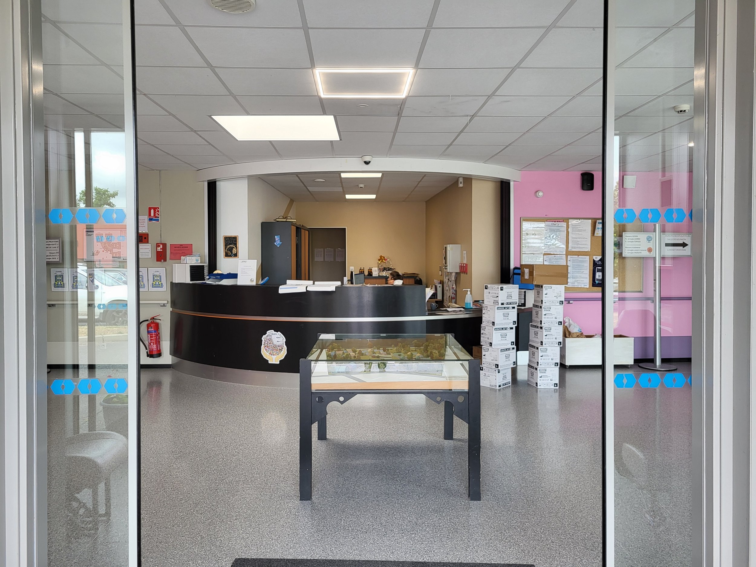 Hall d’accueil de la MAS Pierre Launay de l’APAJH 03.