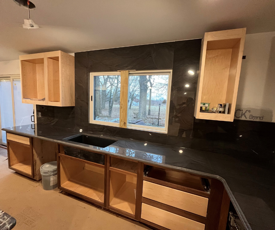 CIRRUS GRAY QUARTZITE