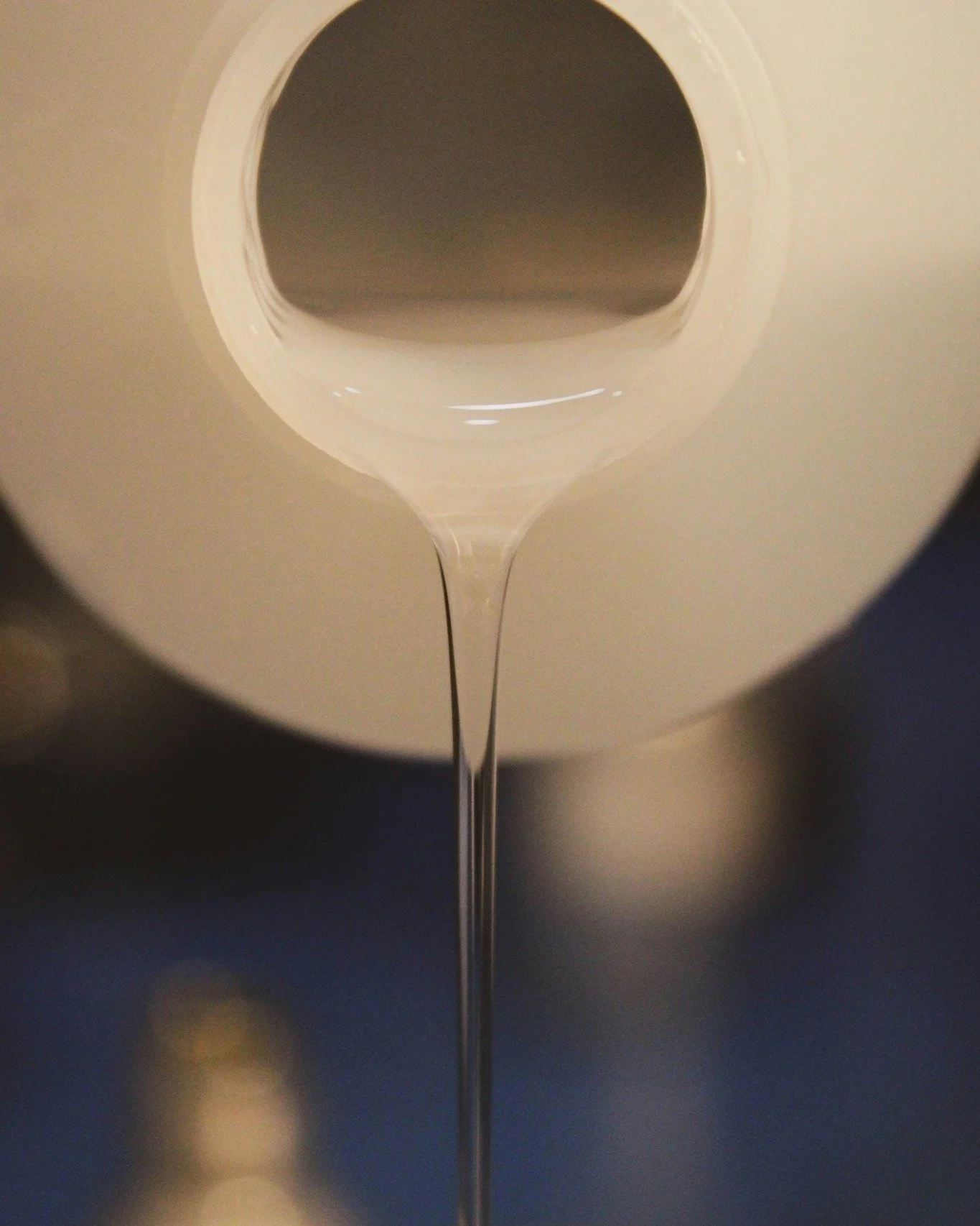 Chez SMW, nous ne diluons jamais vos fragrances. Gr&acirc;ce &agrave; la technologie de micro-n&eacute;bulisation, nos diffuseurs lib&egrave;rent un parfum pur, pour une exp&eacute;rience olfactive intense et authentique. 

💧 Z&eacute;ro retomb&eacu