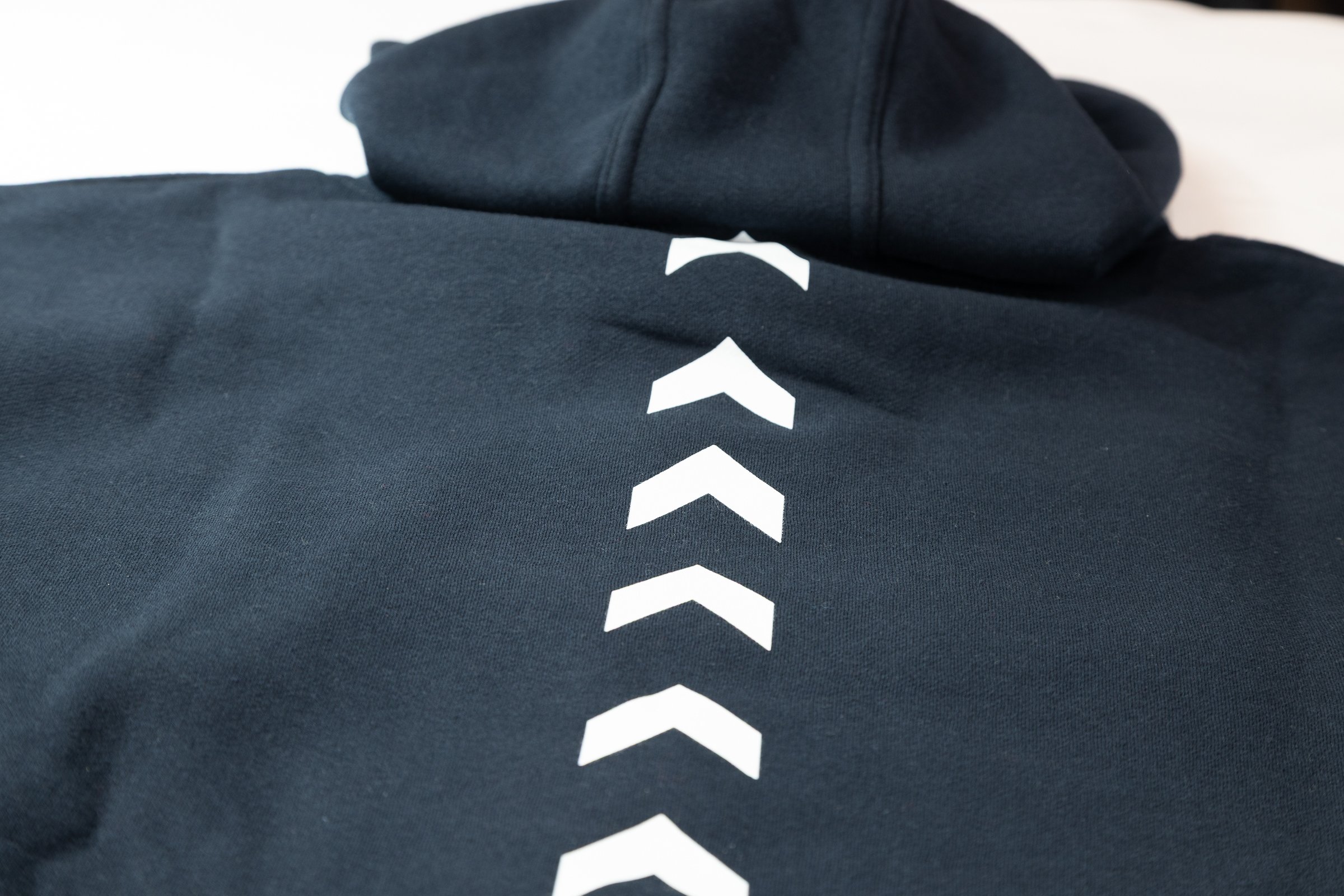 AS-CLOSEUP NAVY CHEVRON52_.jpg