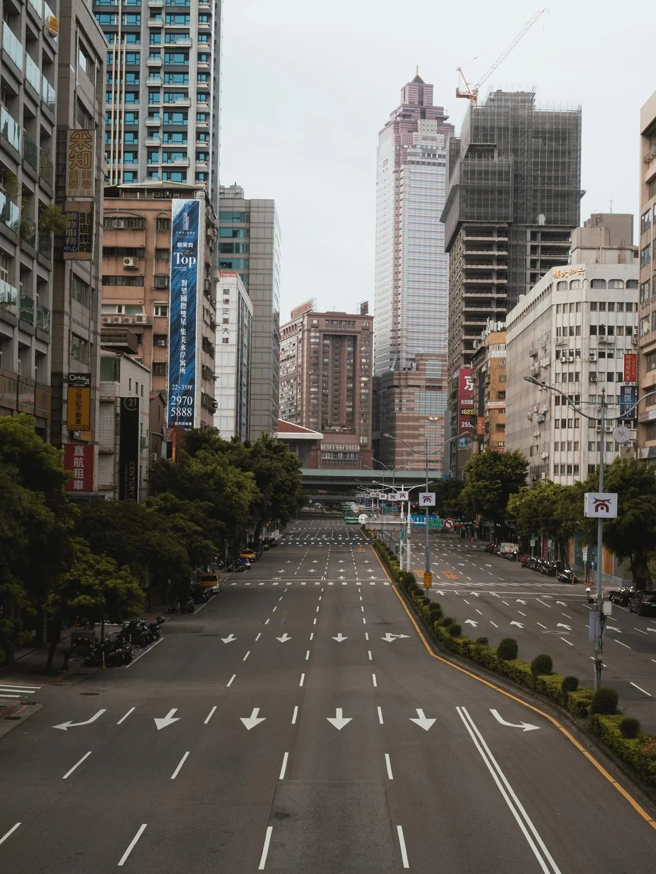 Empty Taipei
