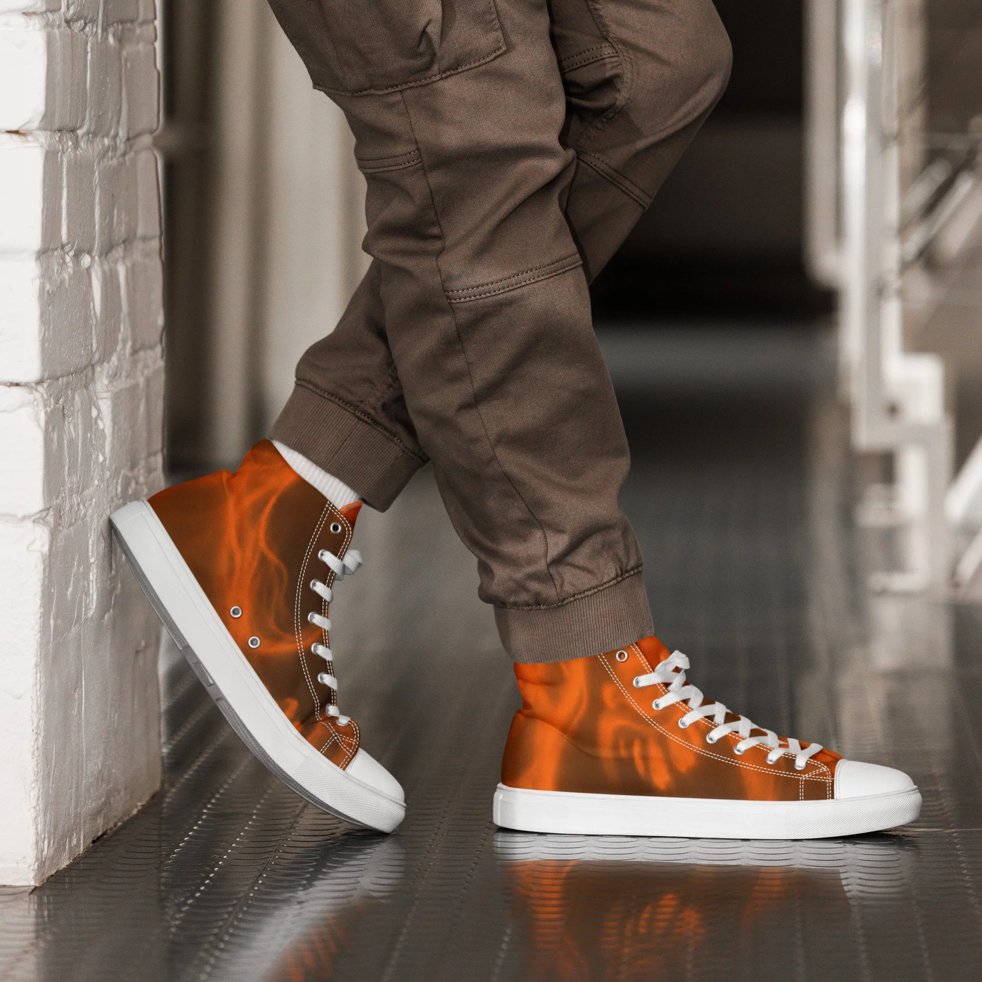 mens-high-top-canvas-shoes-white-right-2-6a63ac8bb029f.jpg