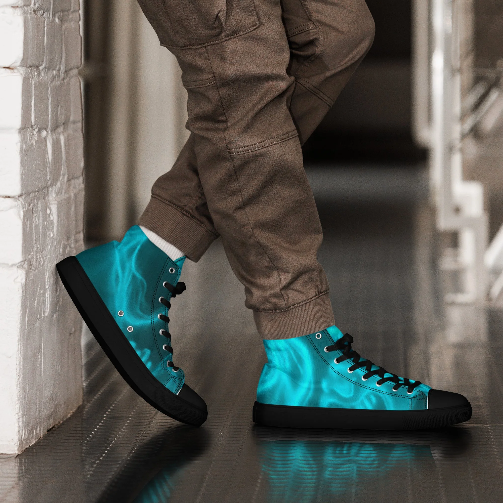 mens-high-top-canvas-shoes-black-right-2-6a63c403cfc6f.jpg